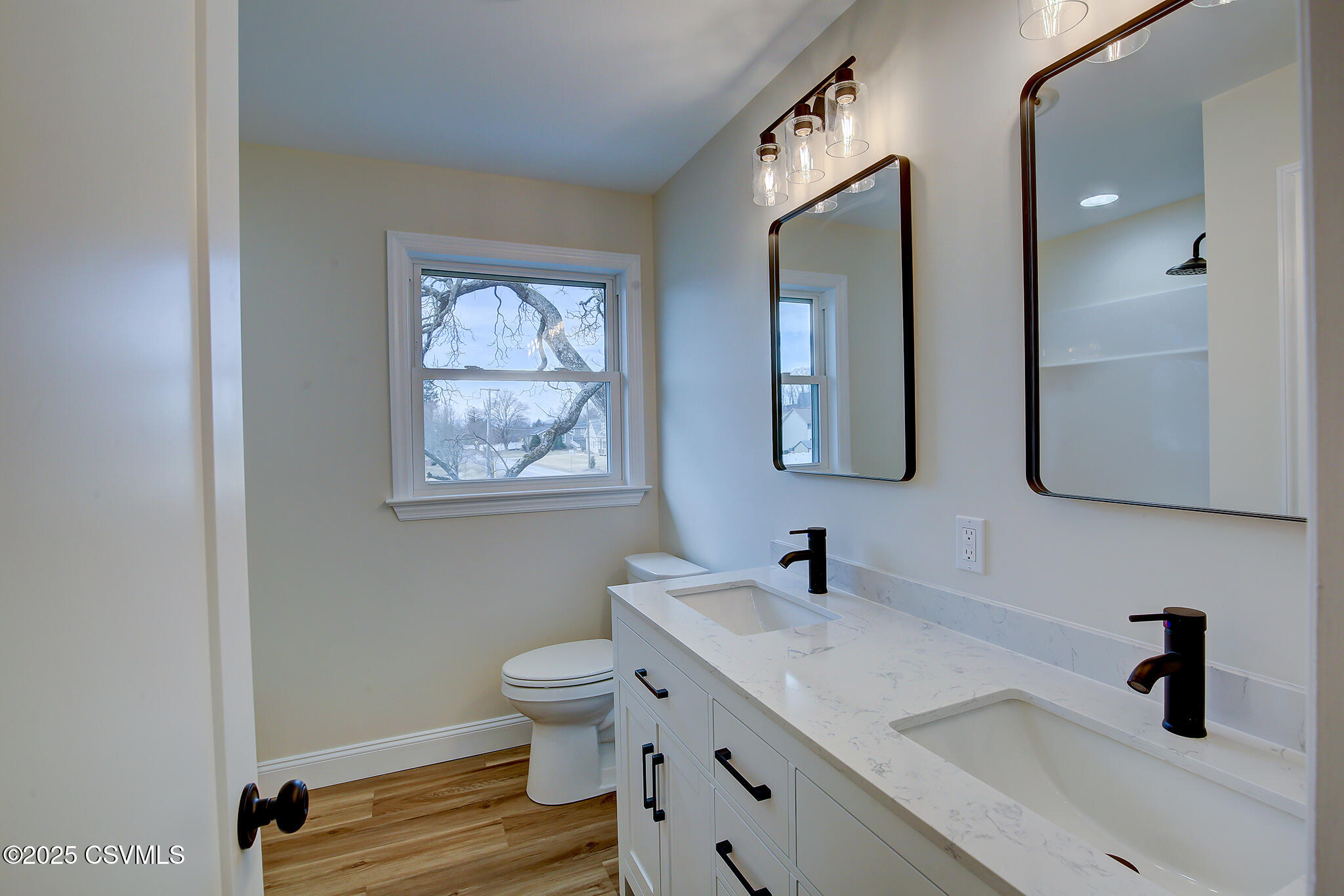 Lewisburg, Pennsylvania 17837, United States, 4 Bedrooms Bedrooms, ,3 BathroomsBathrooms,Residential,Active,76502