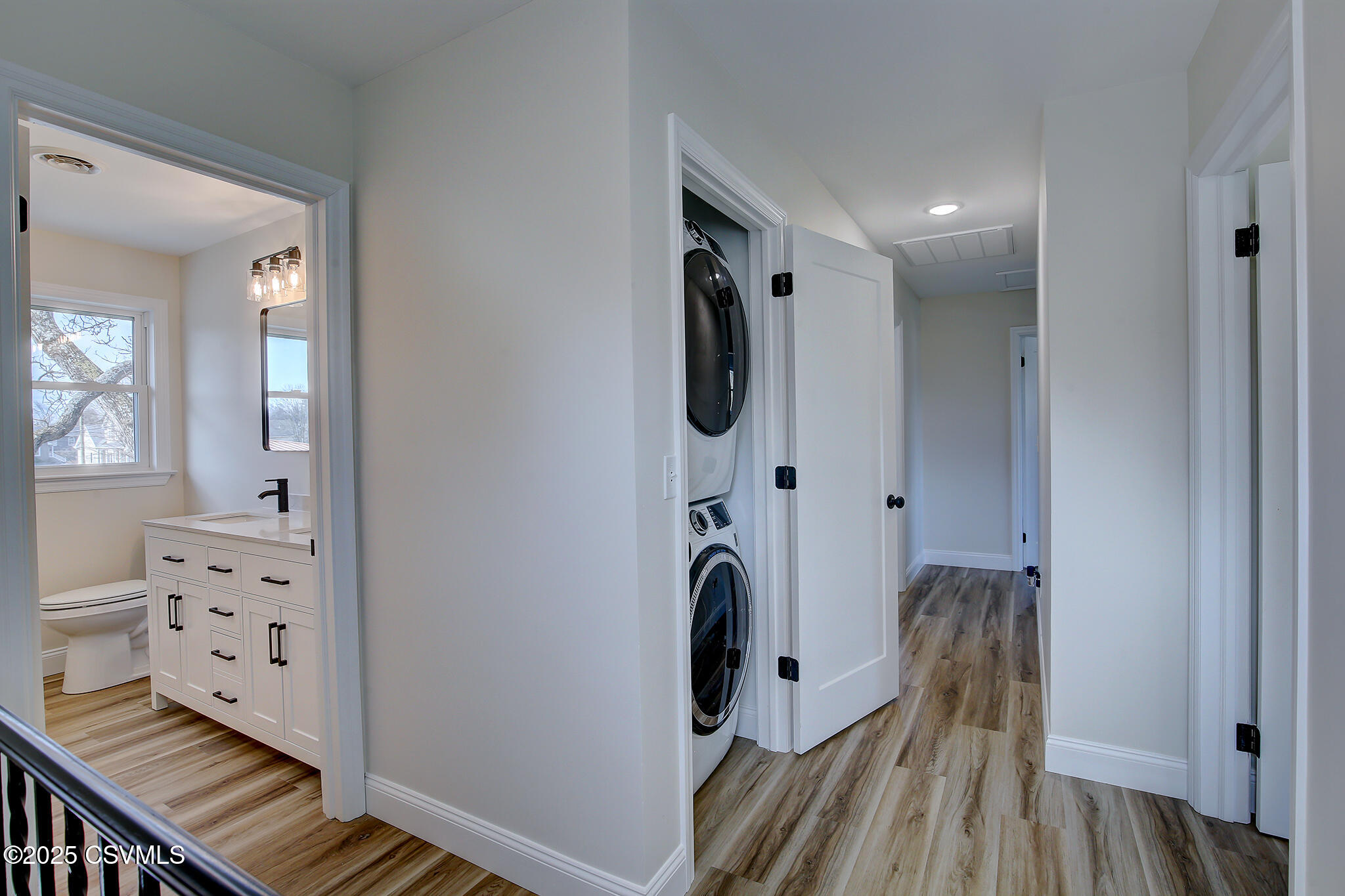 Lewisburg, Pennsylvania 17837, United States, 4 Bedrooms Bedrooms, ,3 BathroomsBathrooms,Residential,Active,76502