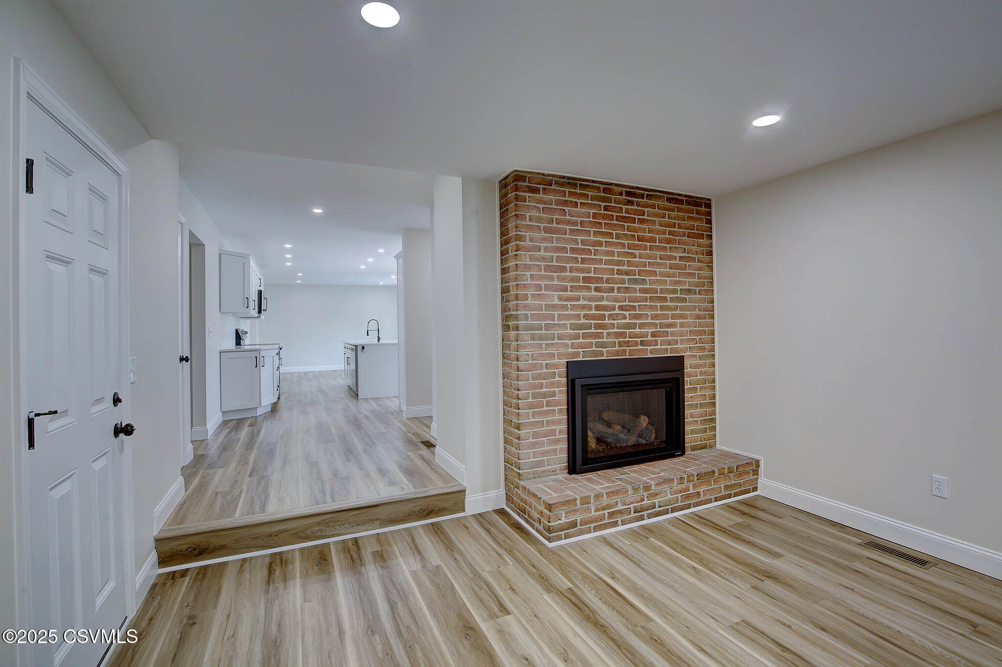 Lewisburg, Pennsylvania 17837, United States, 4 Bedrooms Bedrooms, ,3 BathroomsBathrooms,Residential,Active,76502