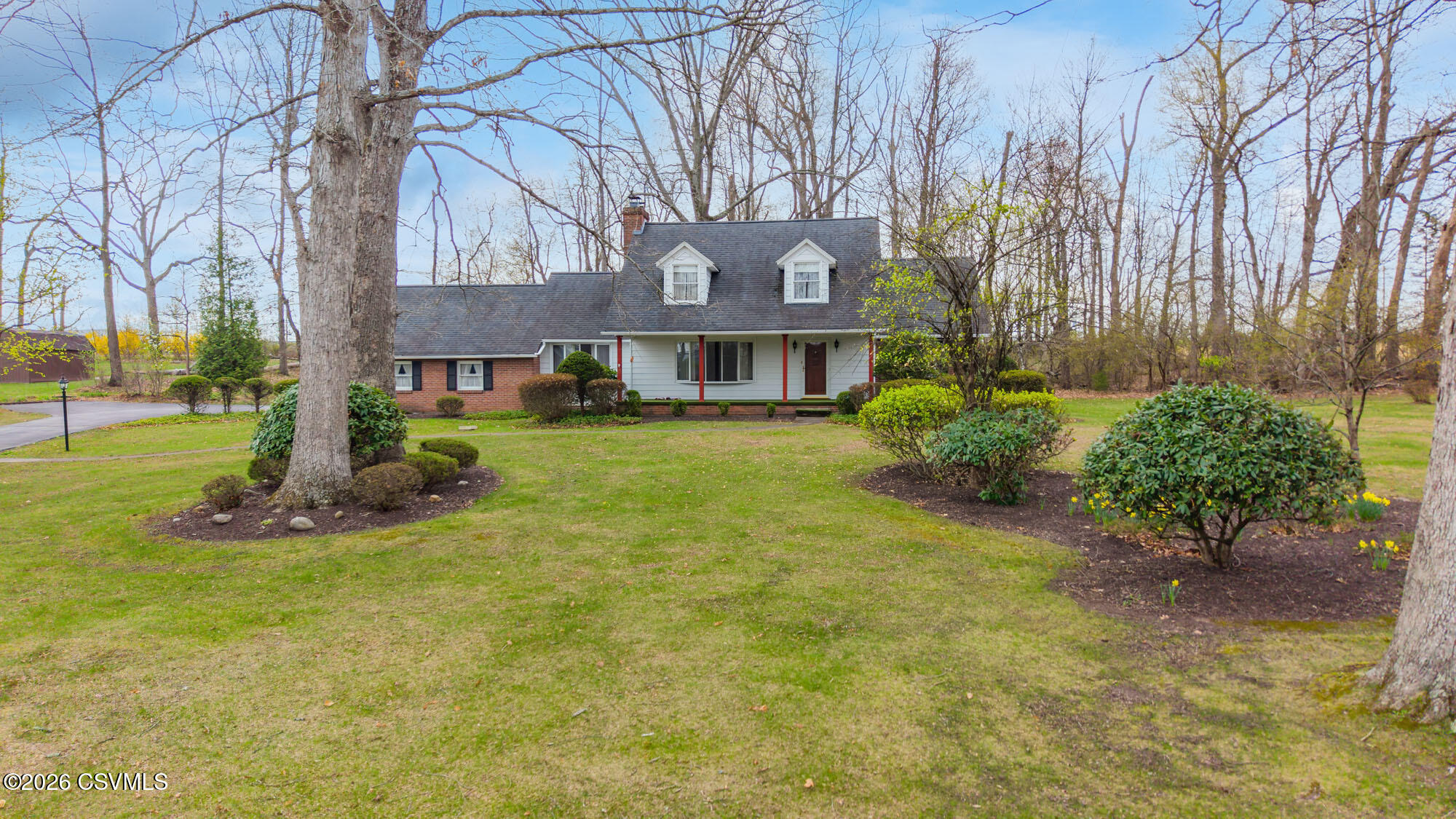 Properties 5 672 sawmill road