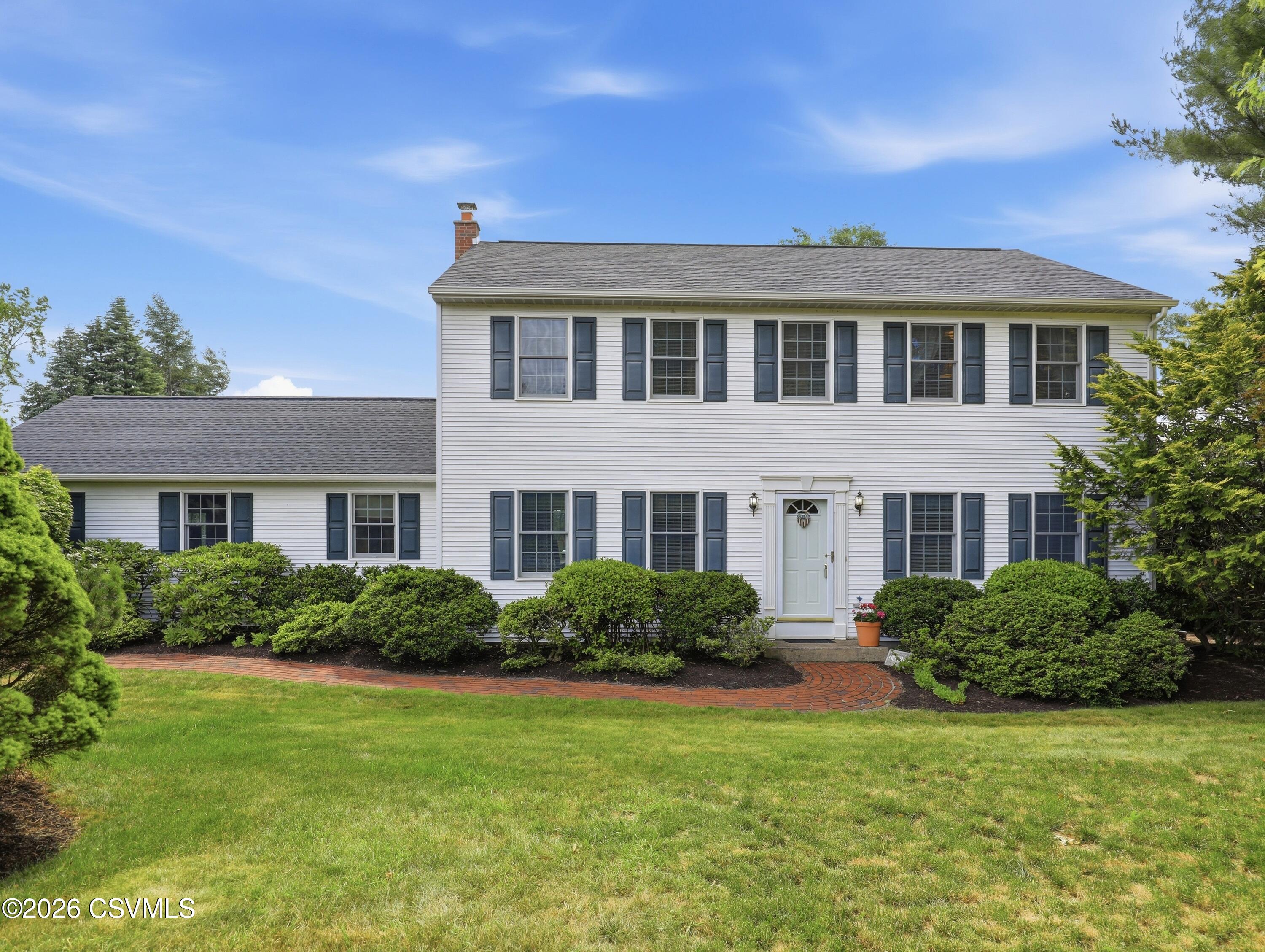 3035 woods edge drive