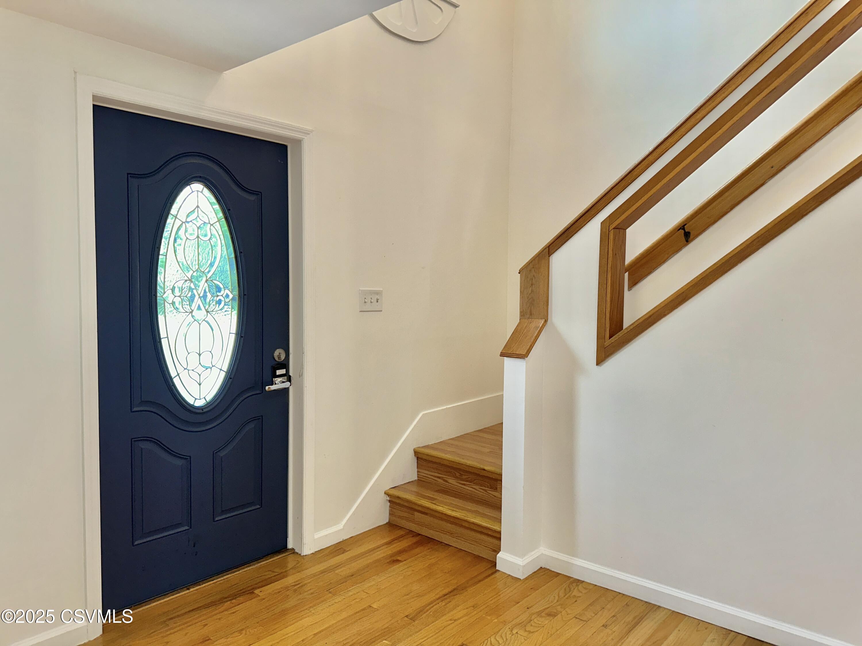 341 N OAK Street