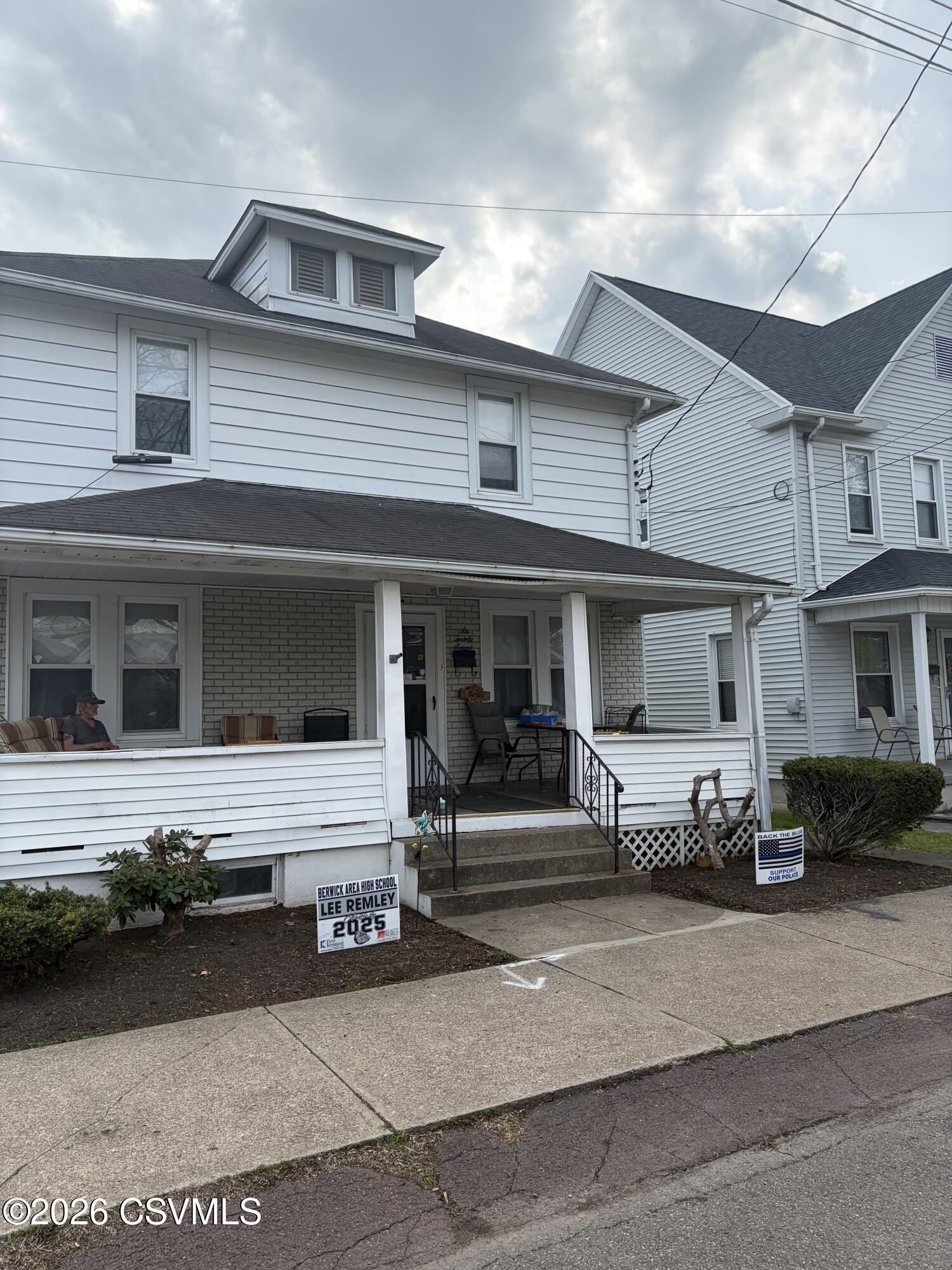 Properties 4 627 monroe street