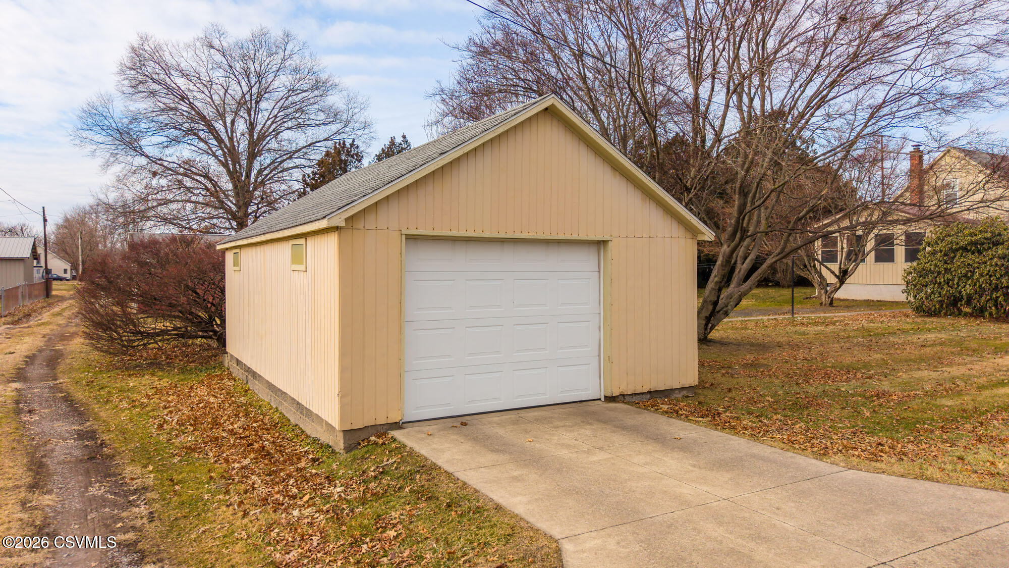 Properties 6 1411 N WARREN Street