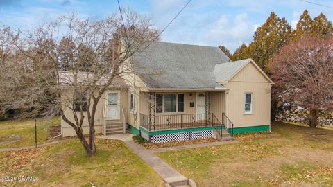 Berwick 15 1411 N WARREN Street Berwick PA 18603