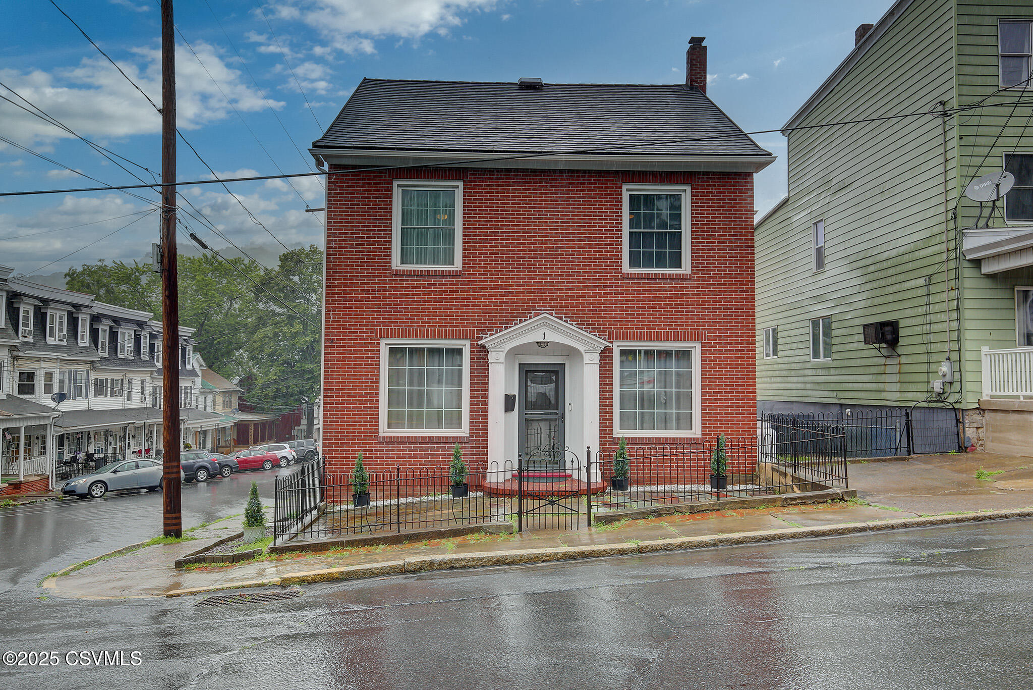 Shamokin, Pennsylvania 17872, United States, 3 Bedrooms Bedrooms, ,1 BathroomBathrooms,Residential,Active,162845
