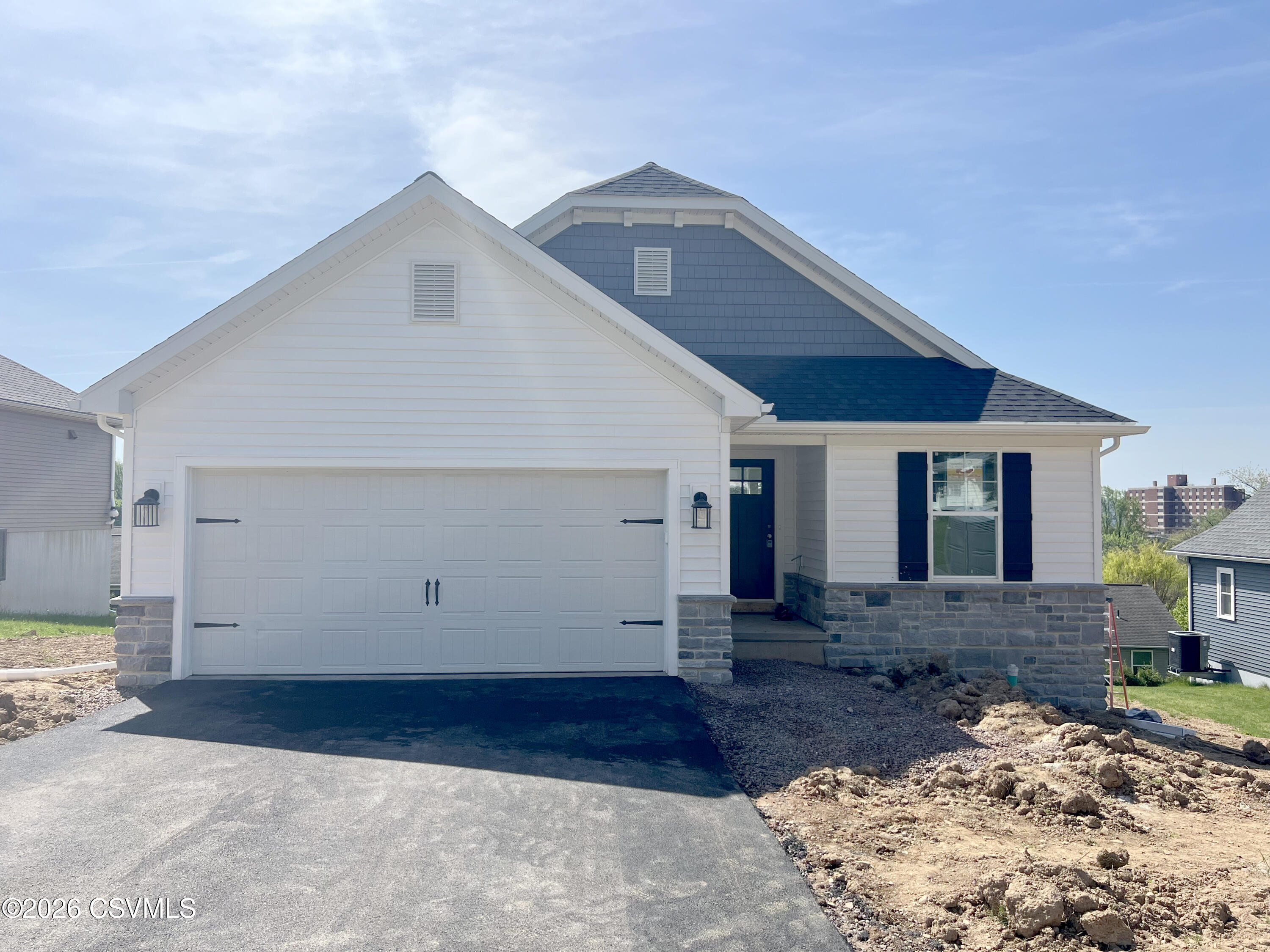 Properties 3 712 country club drive