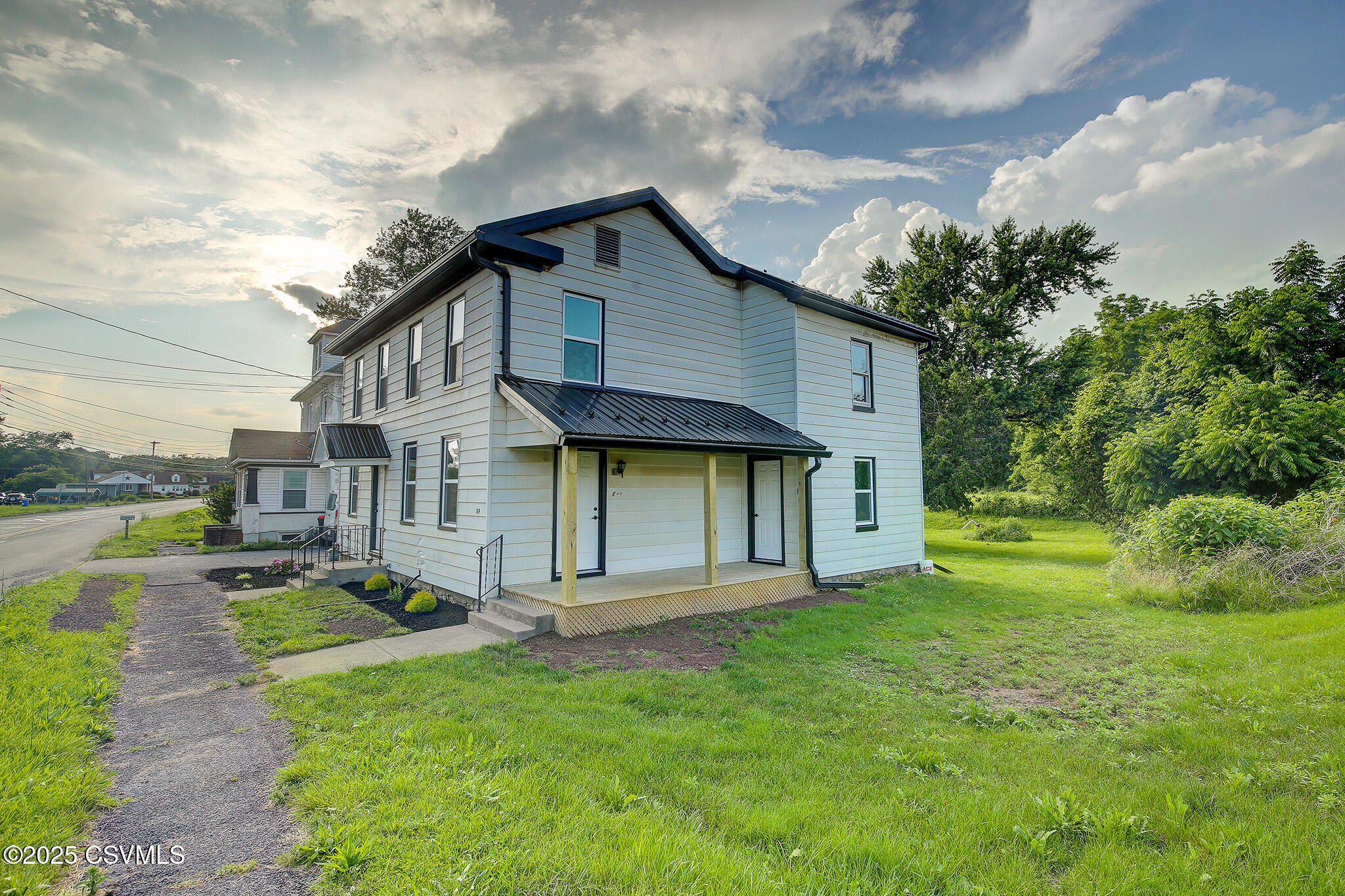 89 MAIN Street