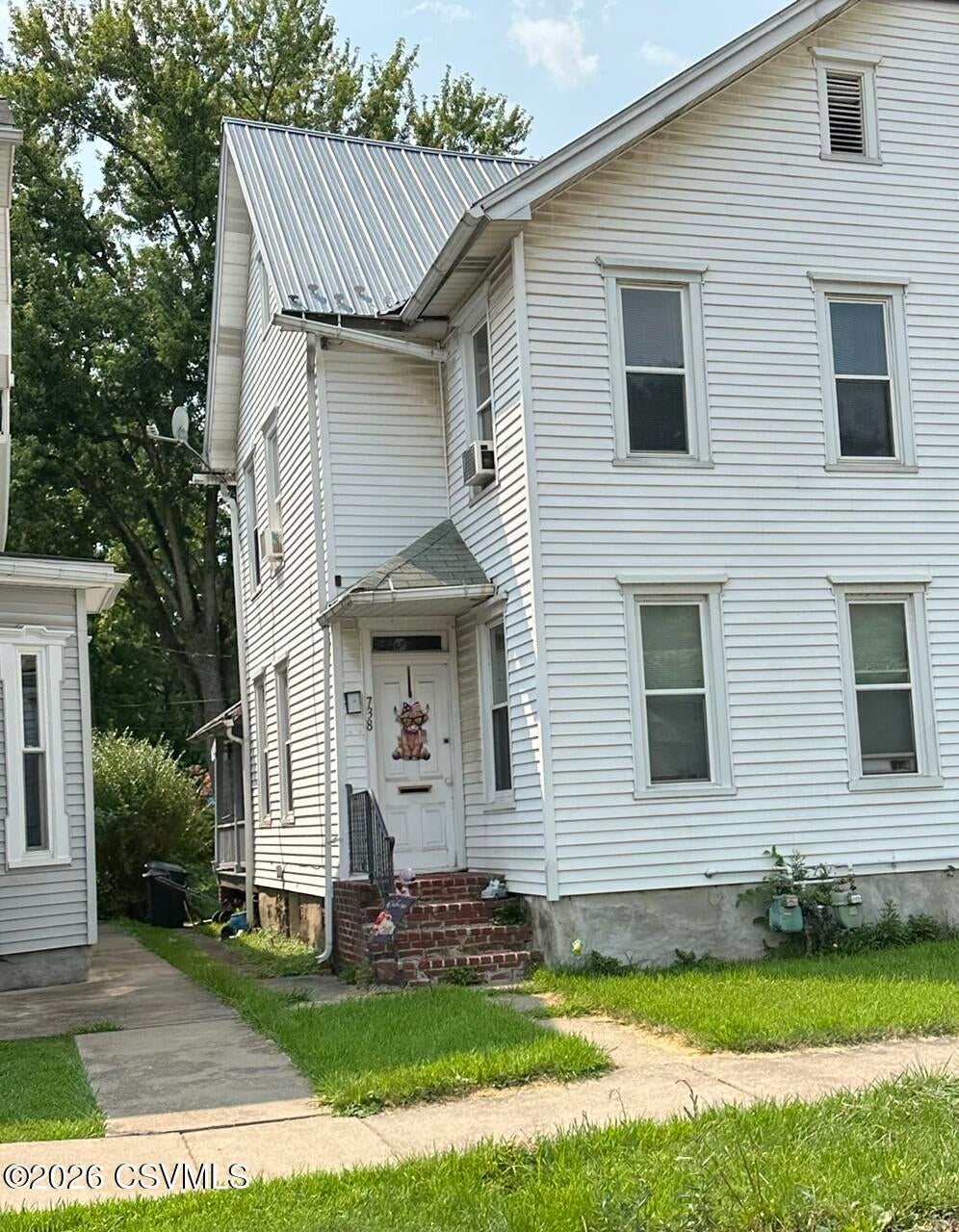 738-740 N FRONT Street