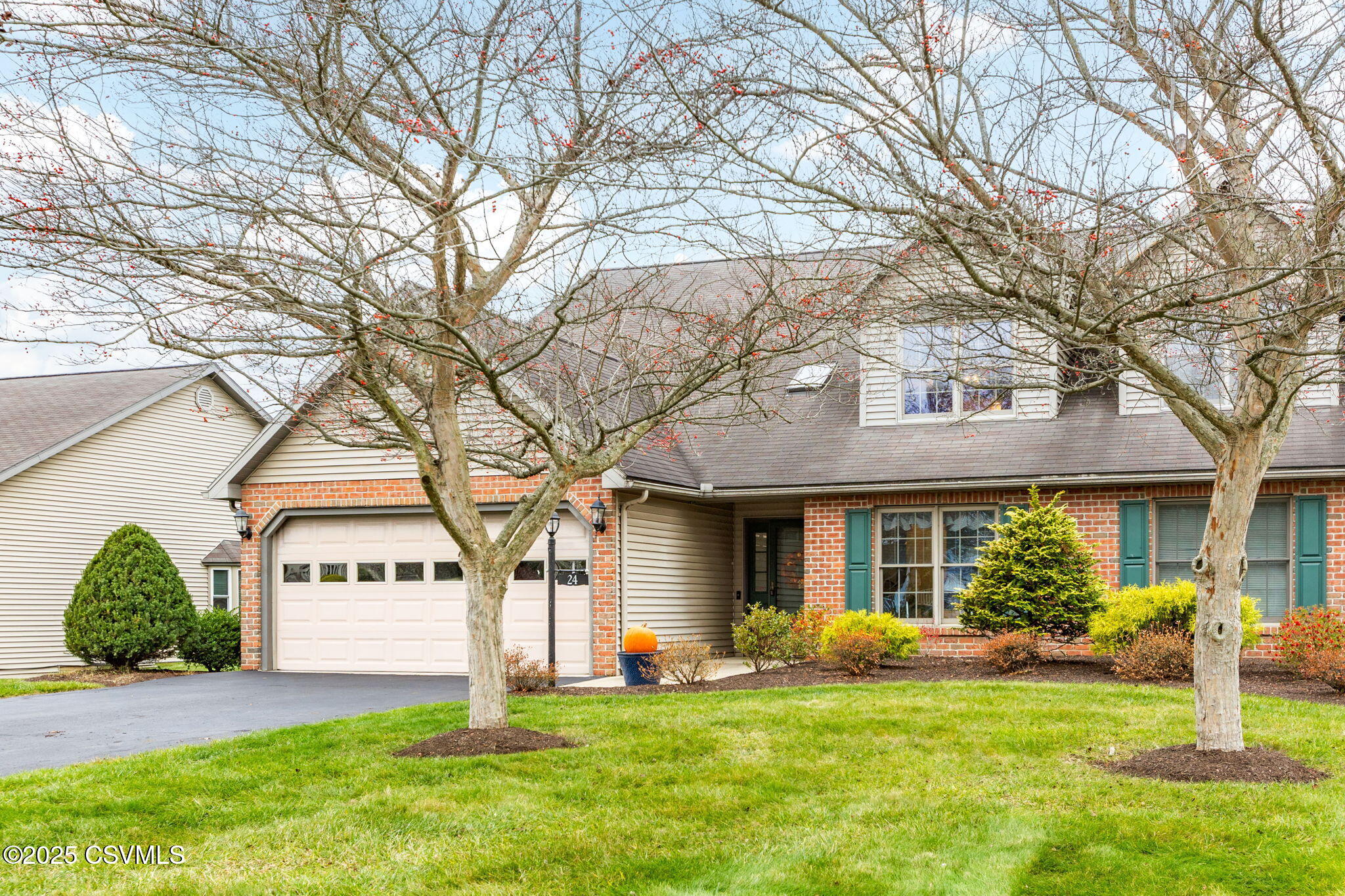 Properties 3 24 ROLLING RIDGE Drive