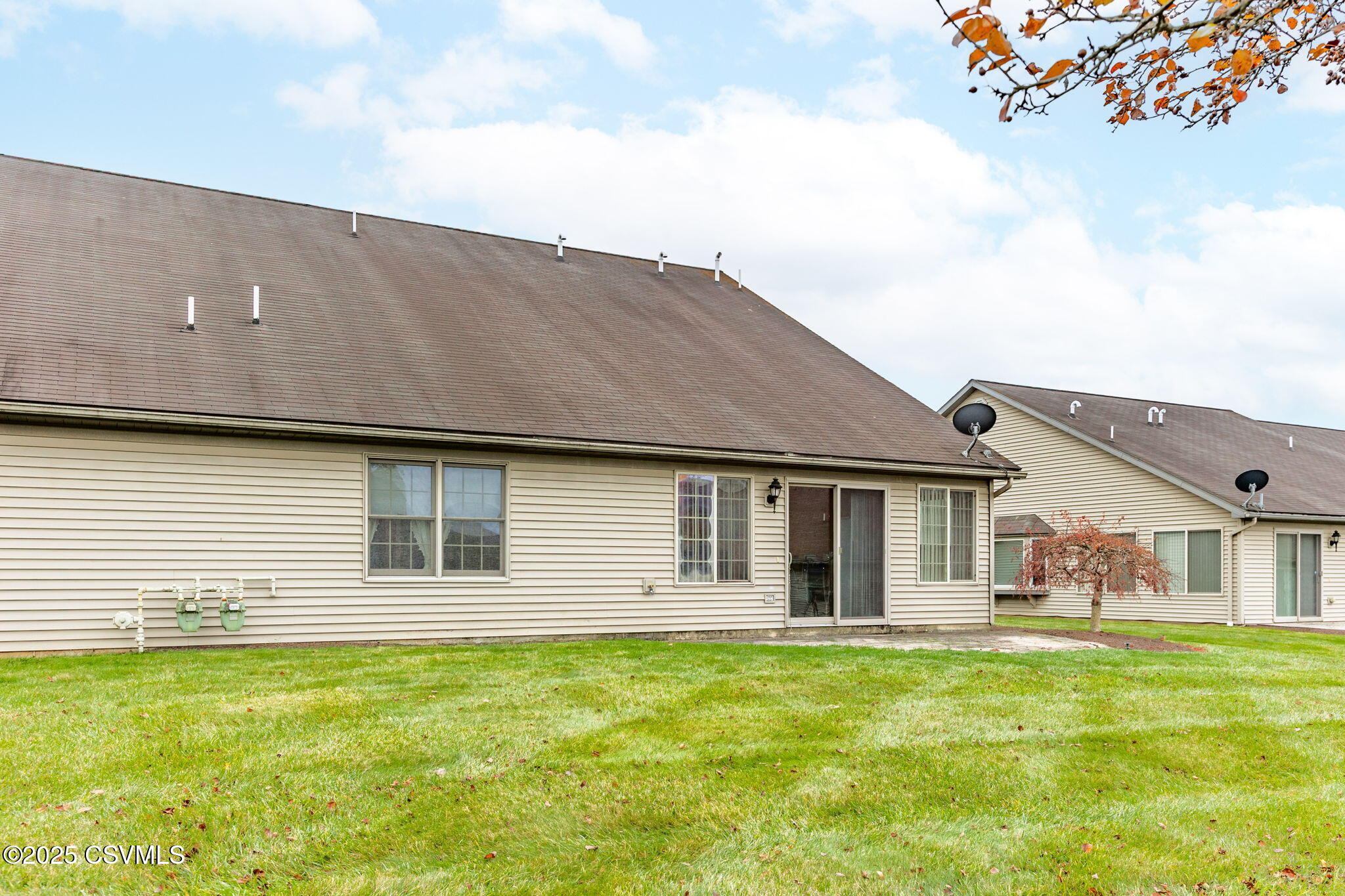 Properties 6 24 ROLLING RIDGE Drive