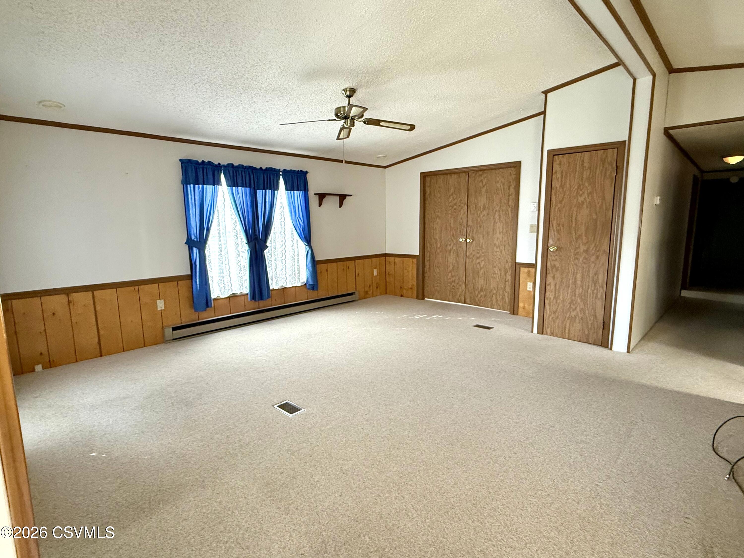 Properties 6 152 w scott street