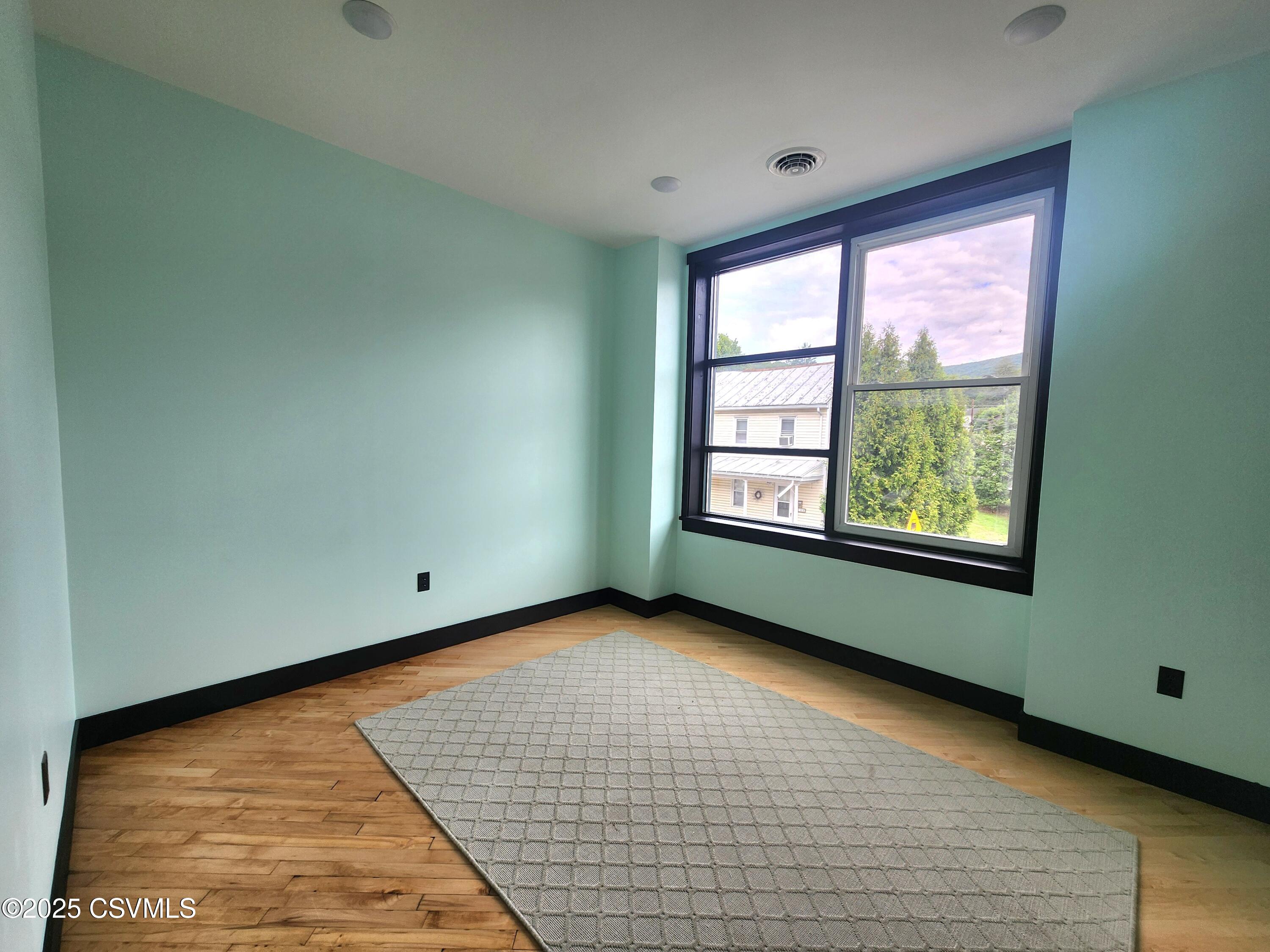 Catawissa, Pennsylvania 17820, United States, ,1 BathroomBathrooms,Residential,Active,198825