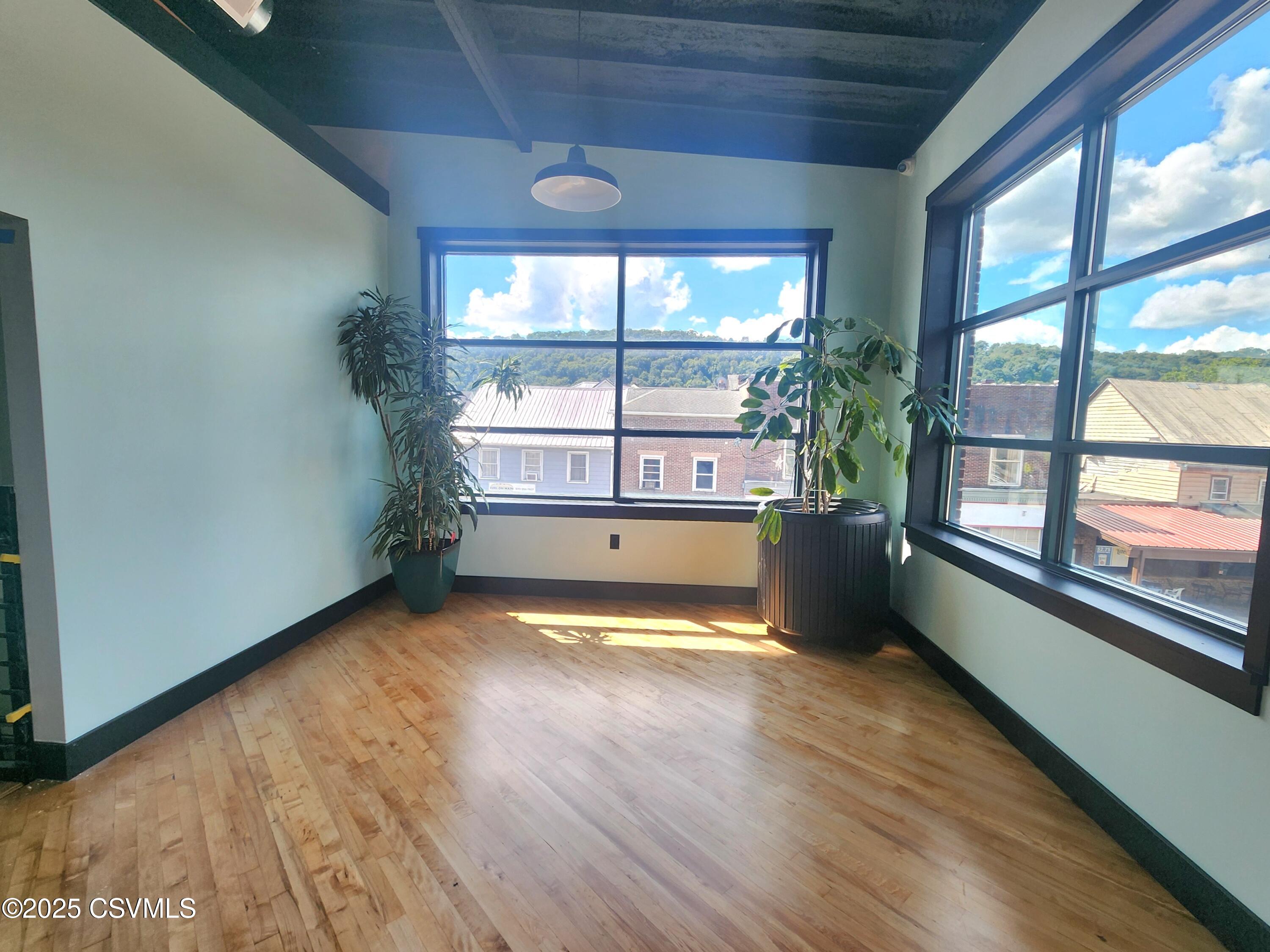 Catawissa, Pennsylvania 17820, United States, ,1 BathroomBathrooms,Residential,Active,198825