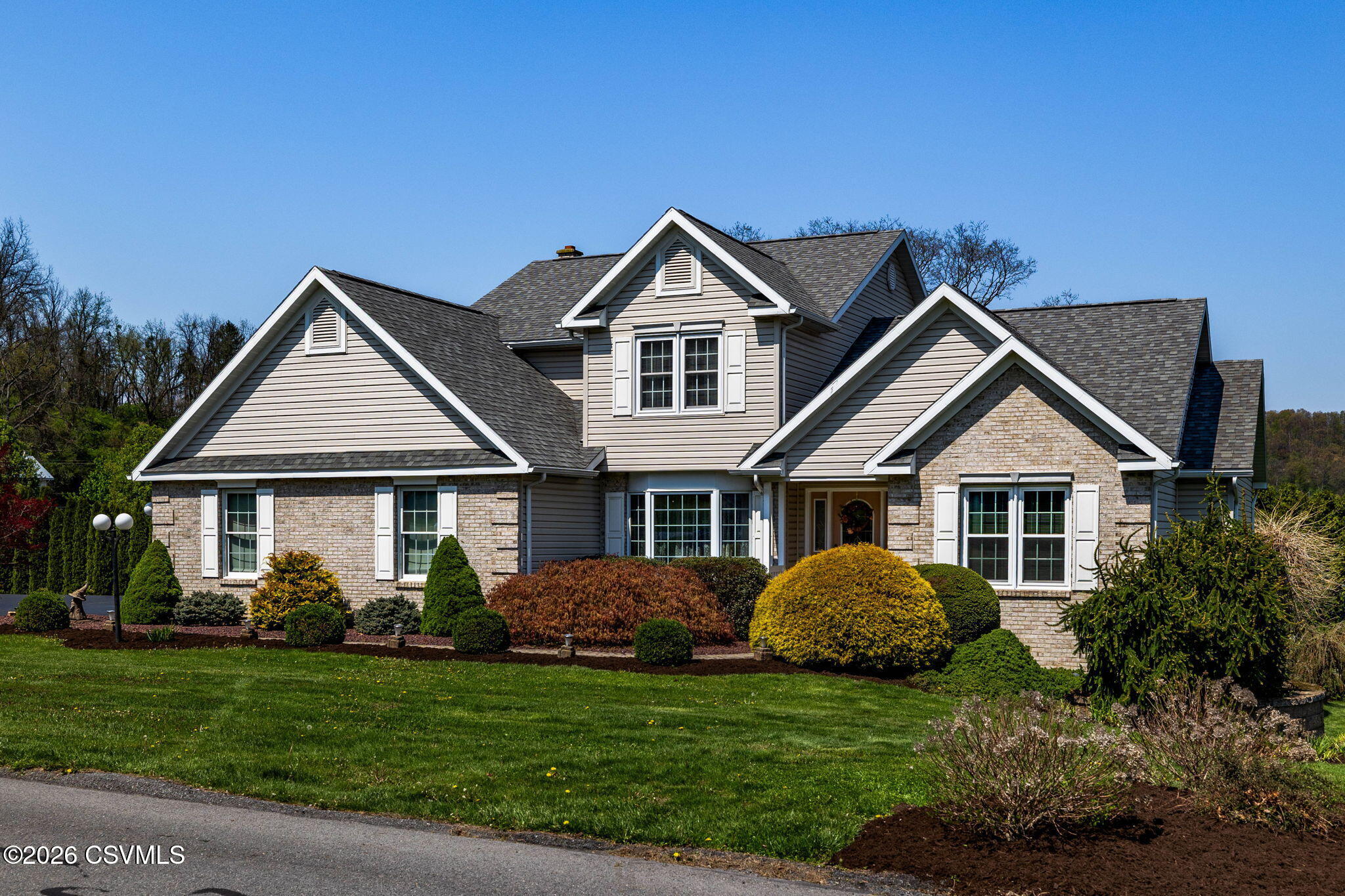 216 meadowview drive