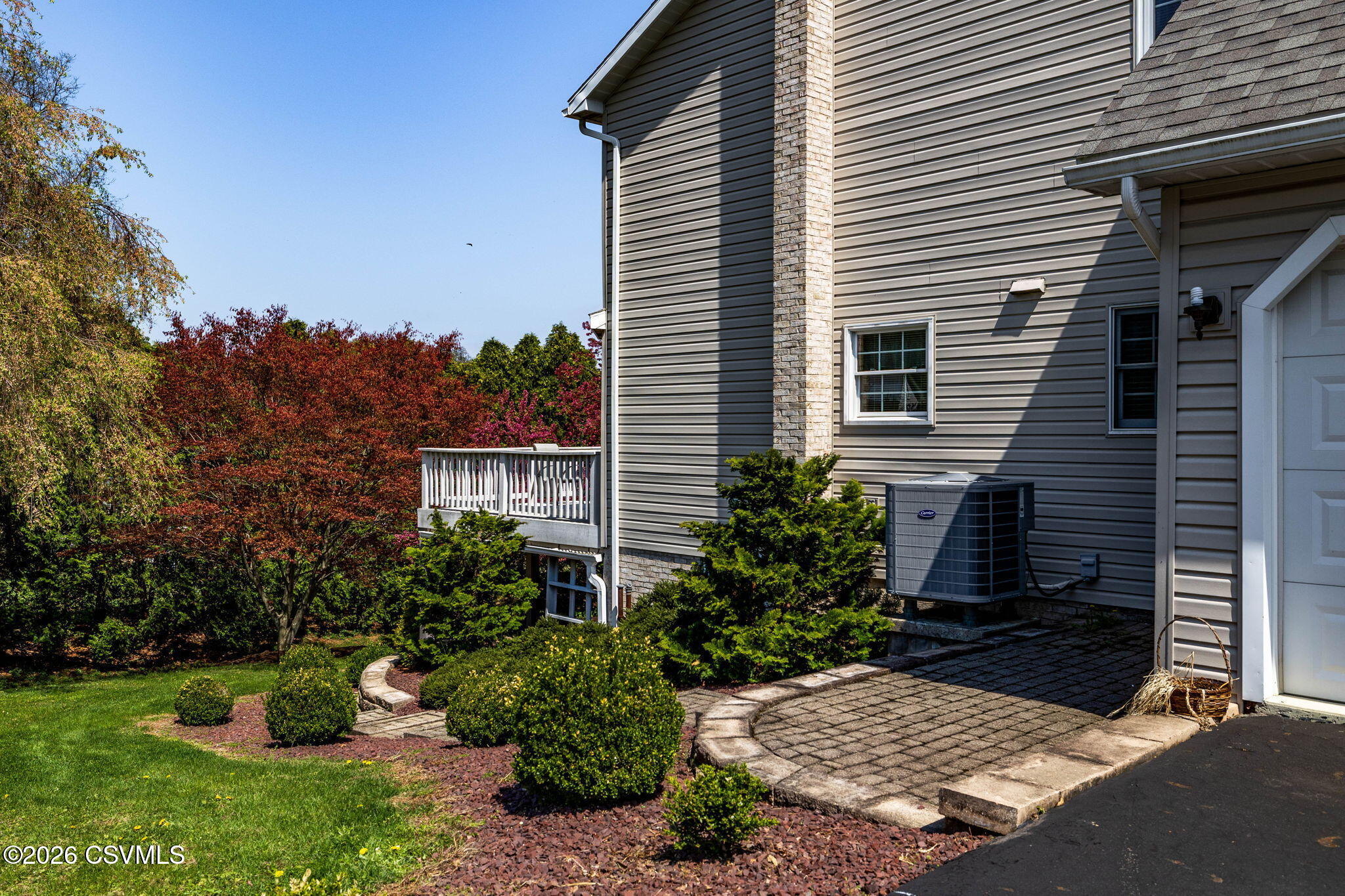 216 meadowview drive