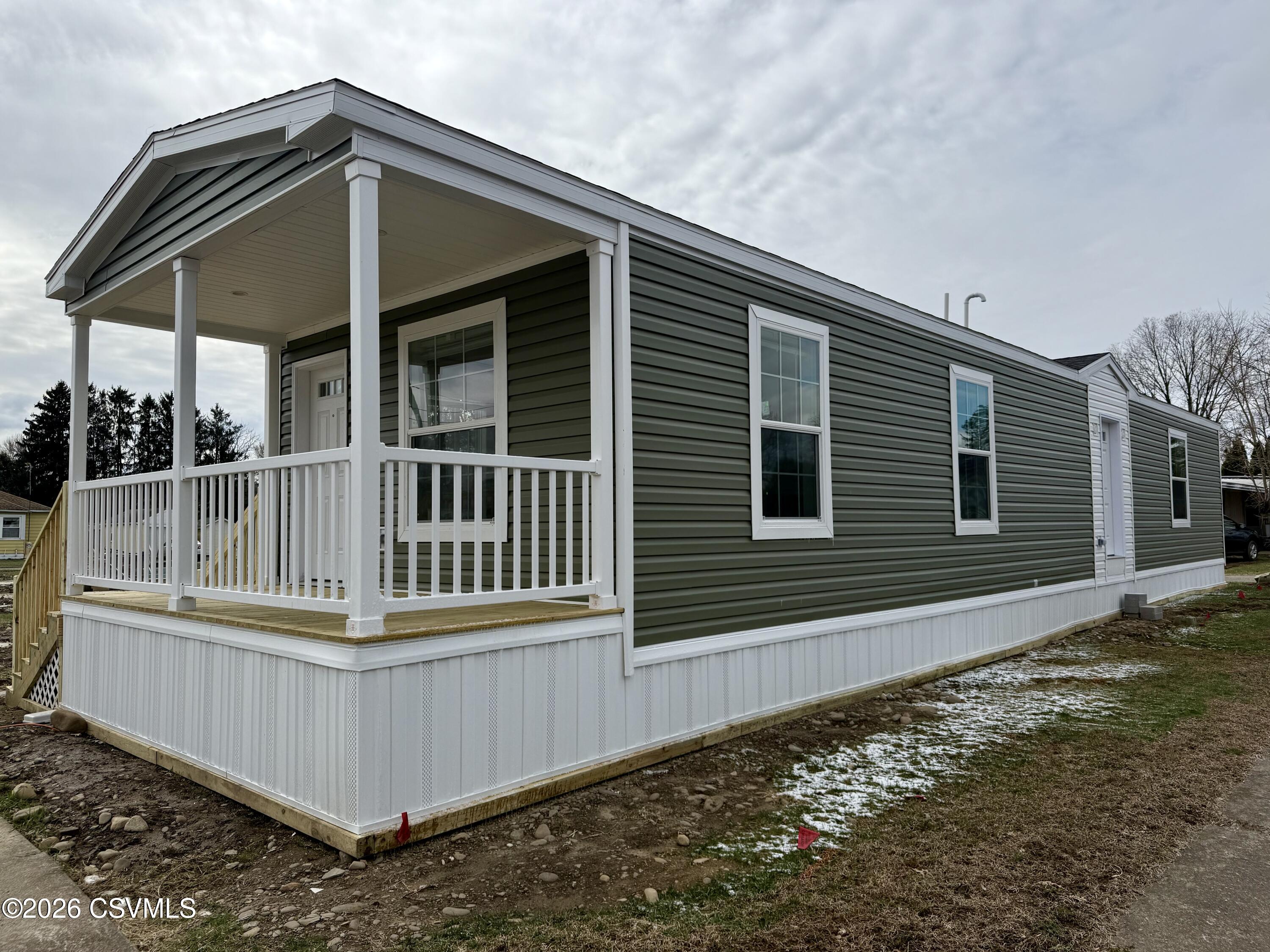 LOT 5, 320 E 13TH Street