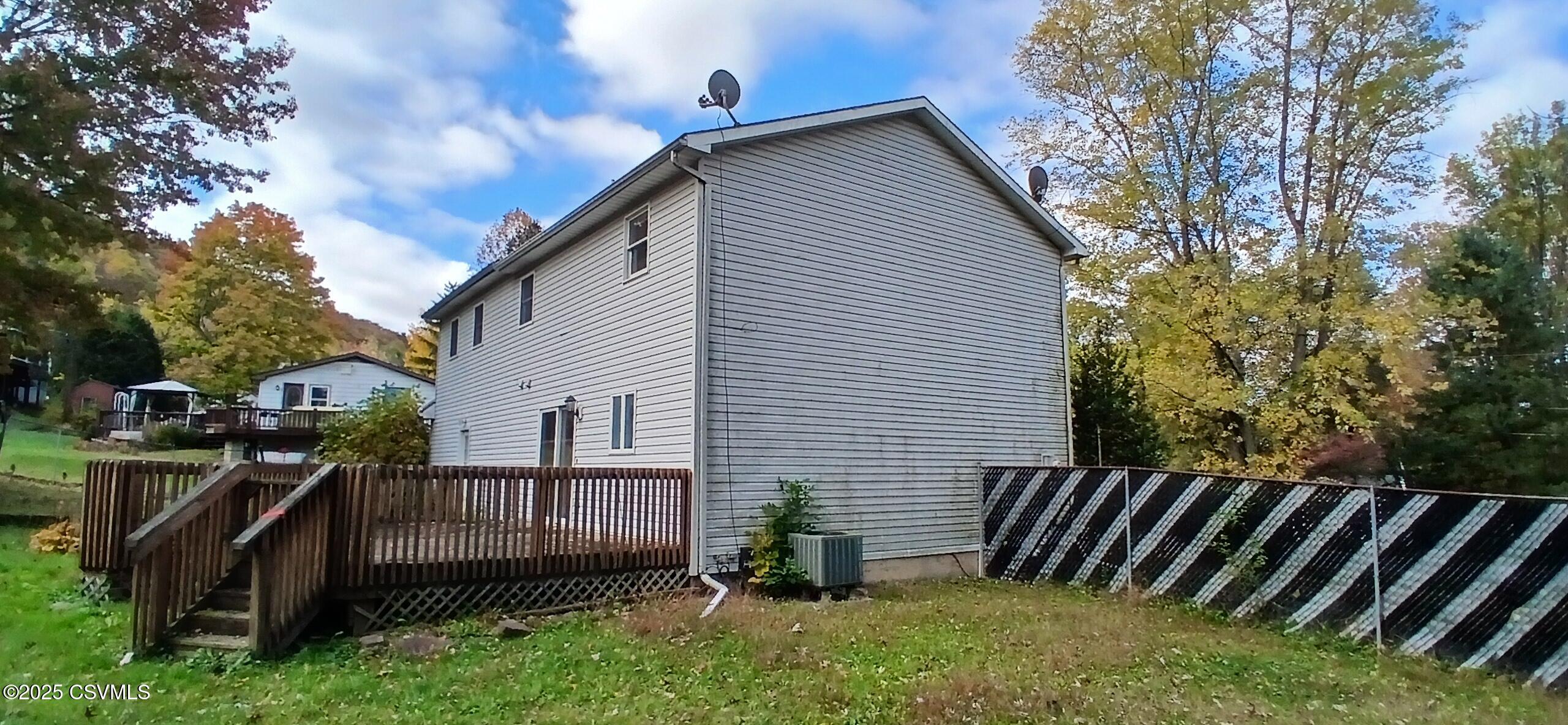 330 RIVERVIEW Avenue