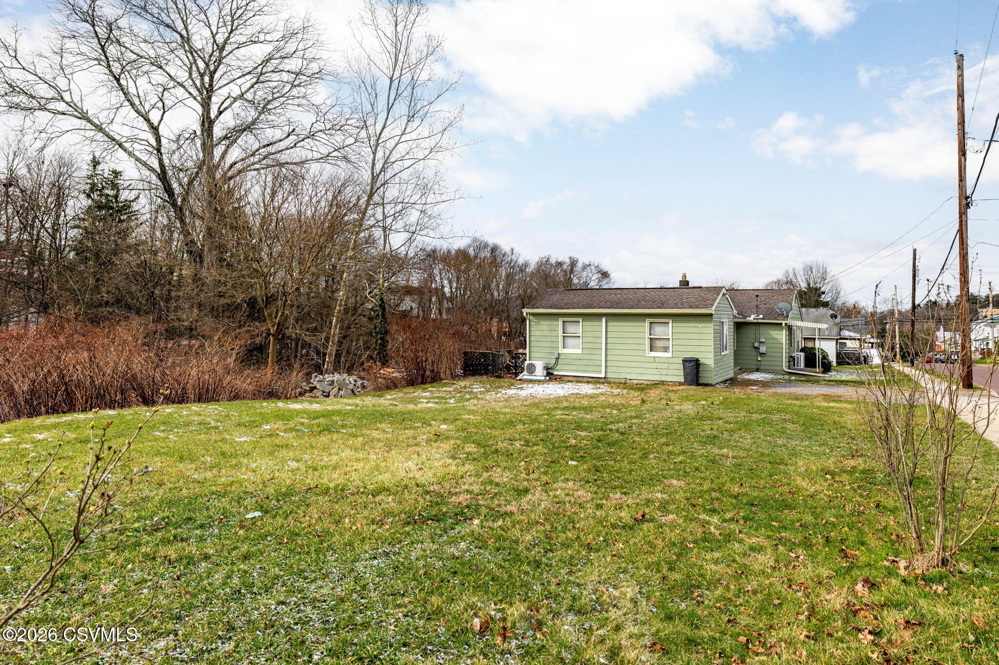 Properties 5 442 CHAMBER Street