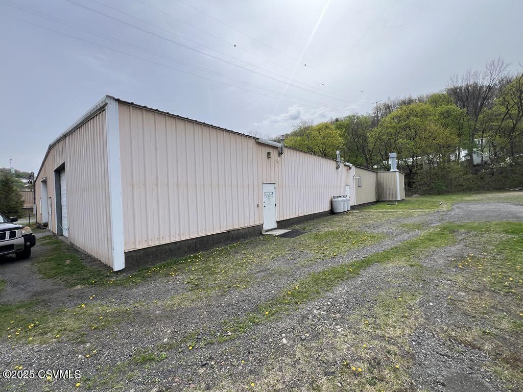 729 S 5TH Street