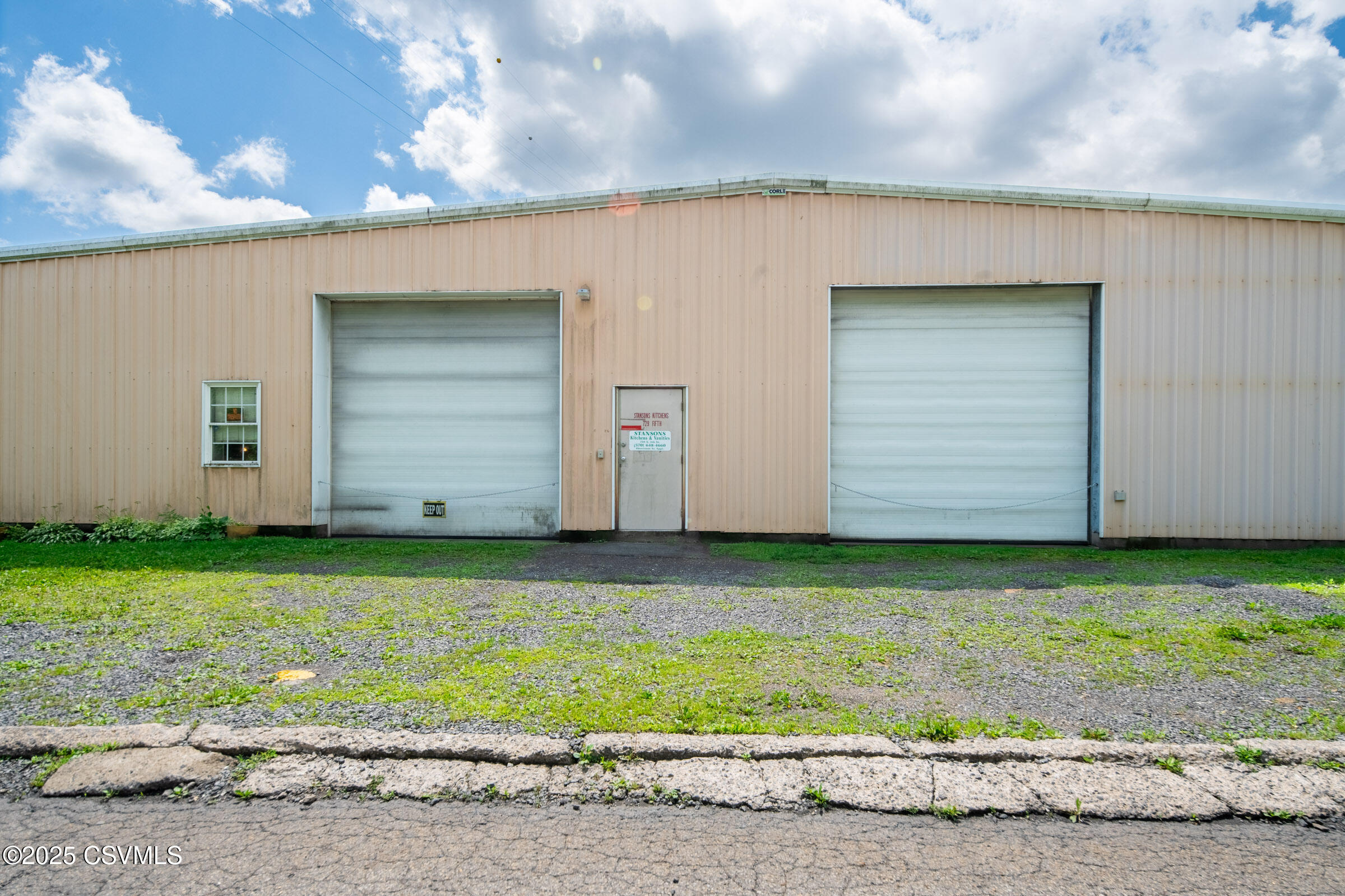 729 S 5TH Street