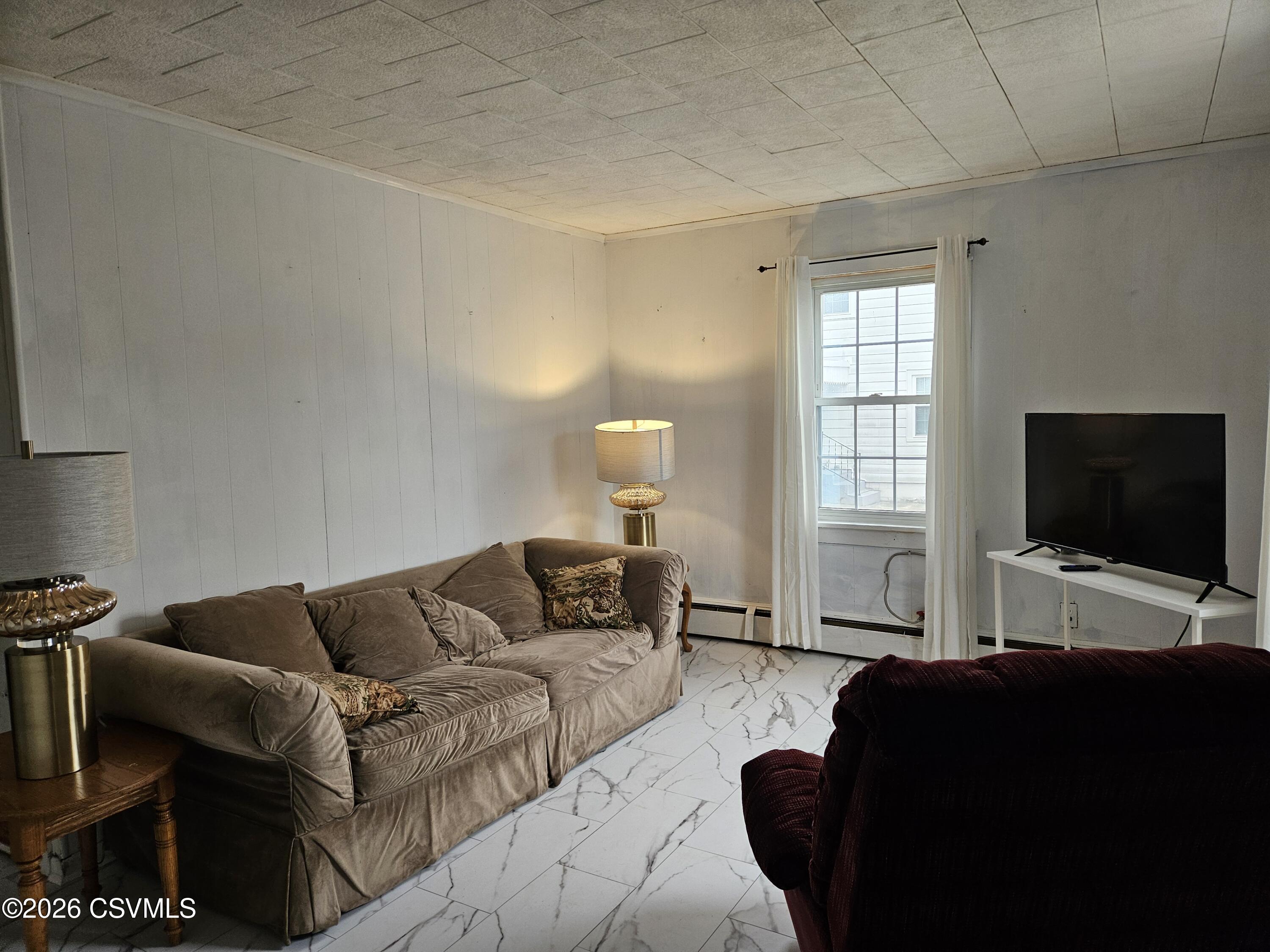 Properties 5 223 S MERCER Street