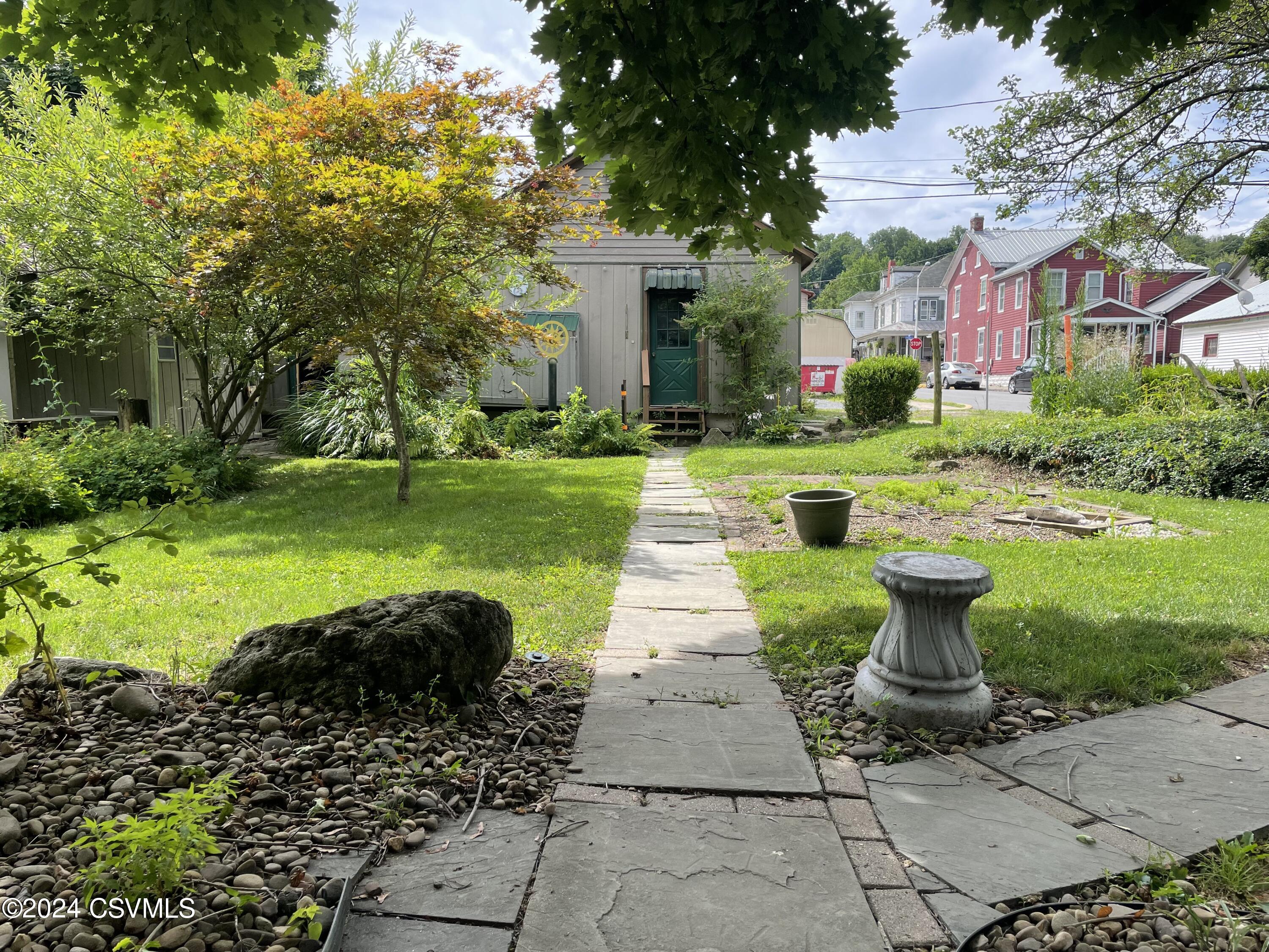 Mifflinburg, Pennsylvania 17844, United States, 4 Bedrooms Bedrooms, ,3 BathroomsBathrooms,Residential,Active,51256