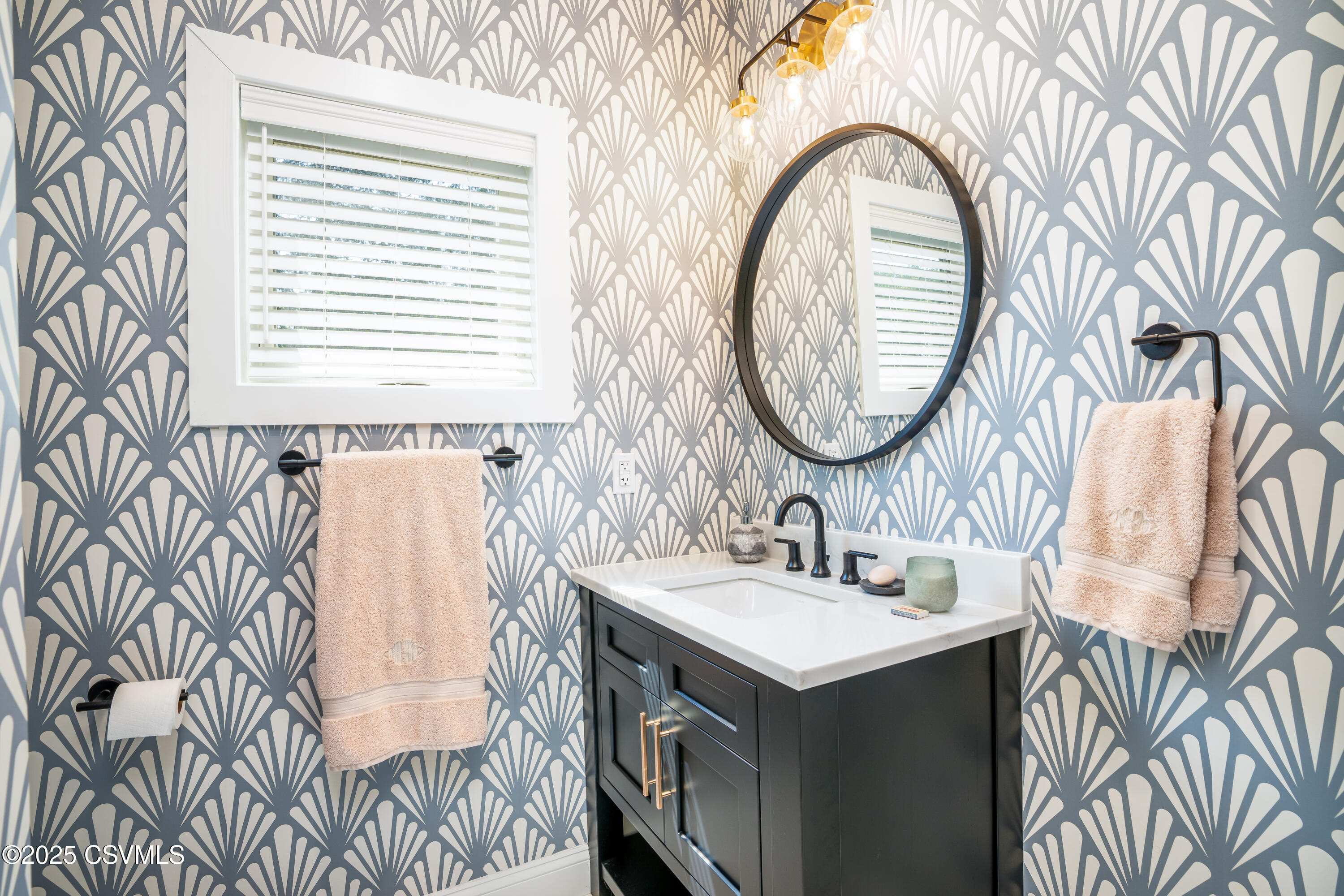 Lewisburg, Pennsylvania 17837, United States, 4 Bedrooms Bedrooms, ,4 BathroomsBathrooms,Residential,Active,163024