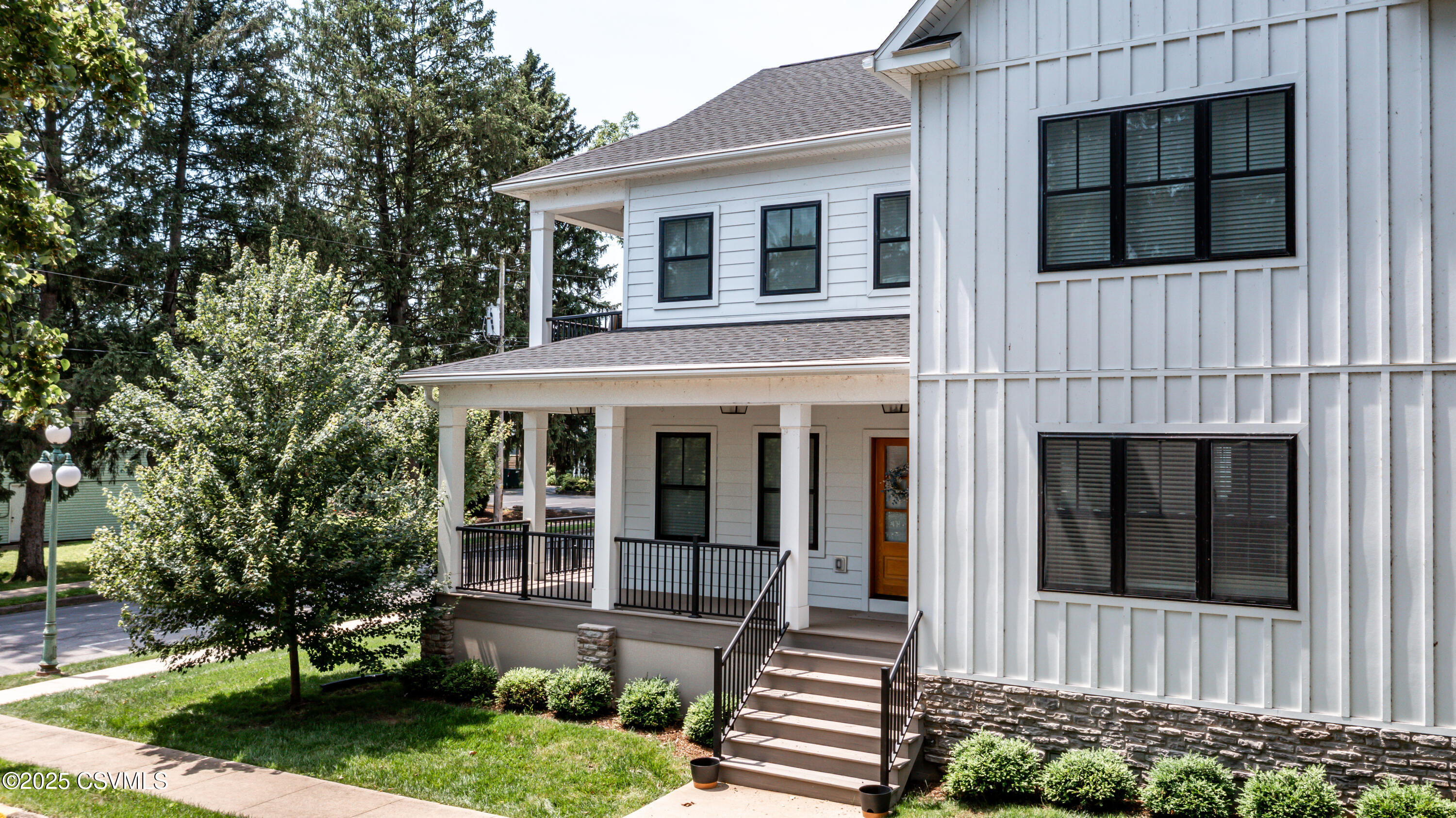 Lewisburg, Pennsylvania 17837, United States, 4 Bedrooms Bedrooms, ,4 BathroomsBathrooms,Residential,Active,163024