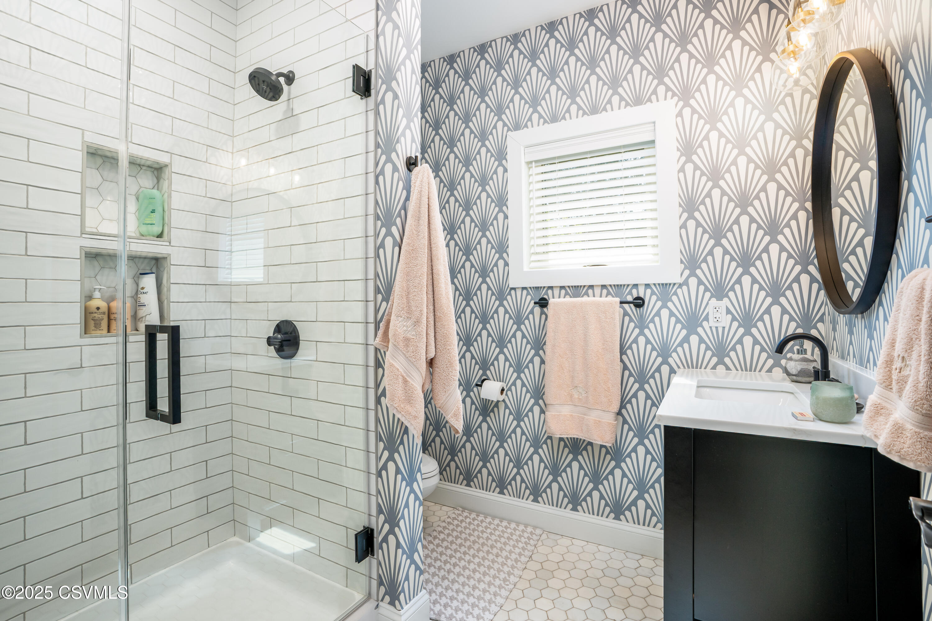 Lewisburg, Pennsylvania 17837, United States, 4 Bedrooms Bedrooms, ,4 BathroomsBathrooms,Residential,Active,163024