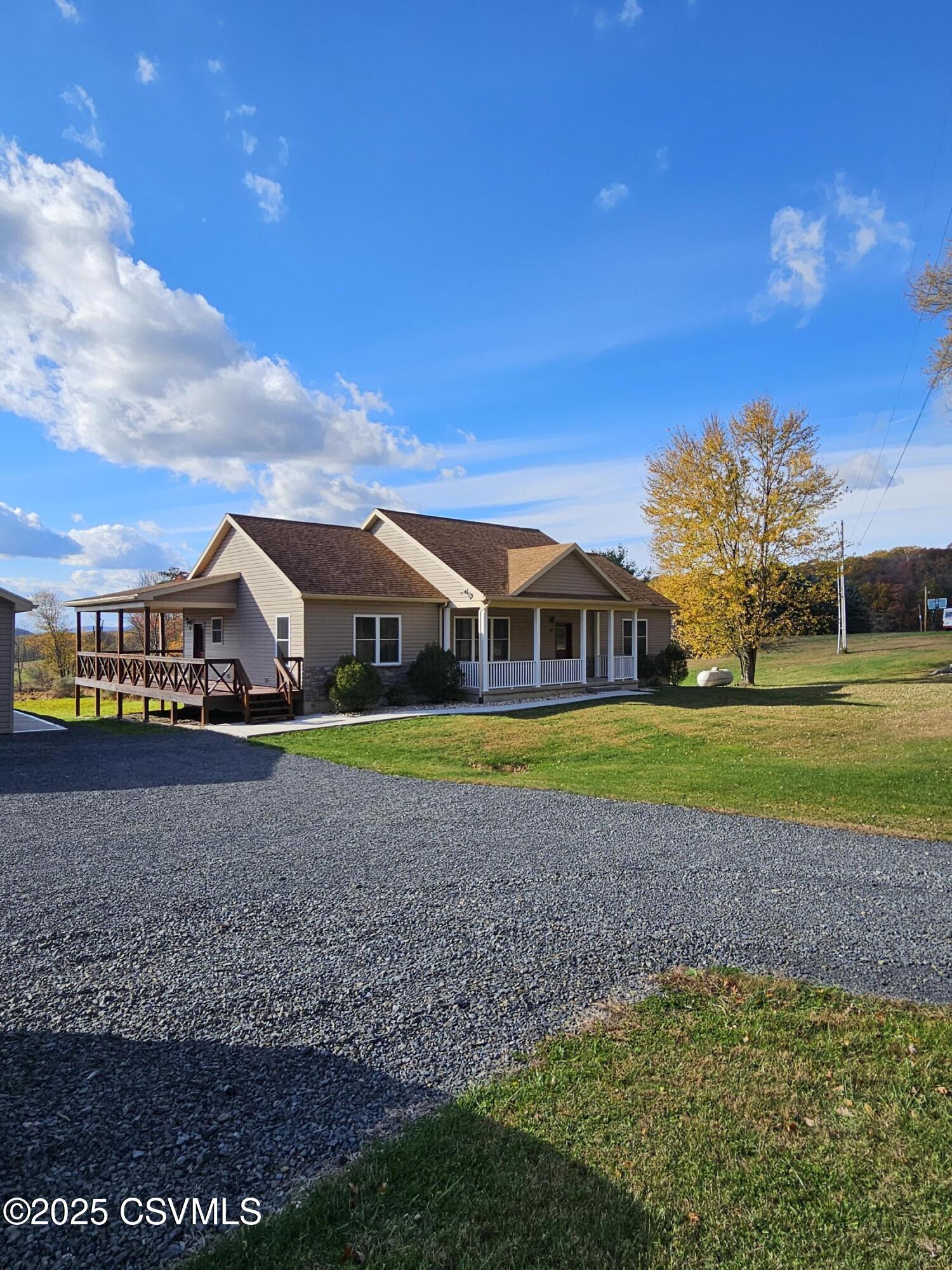 Properties 4 12 OAK WOODS Lane