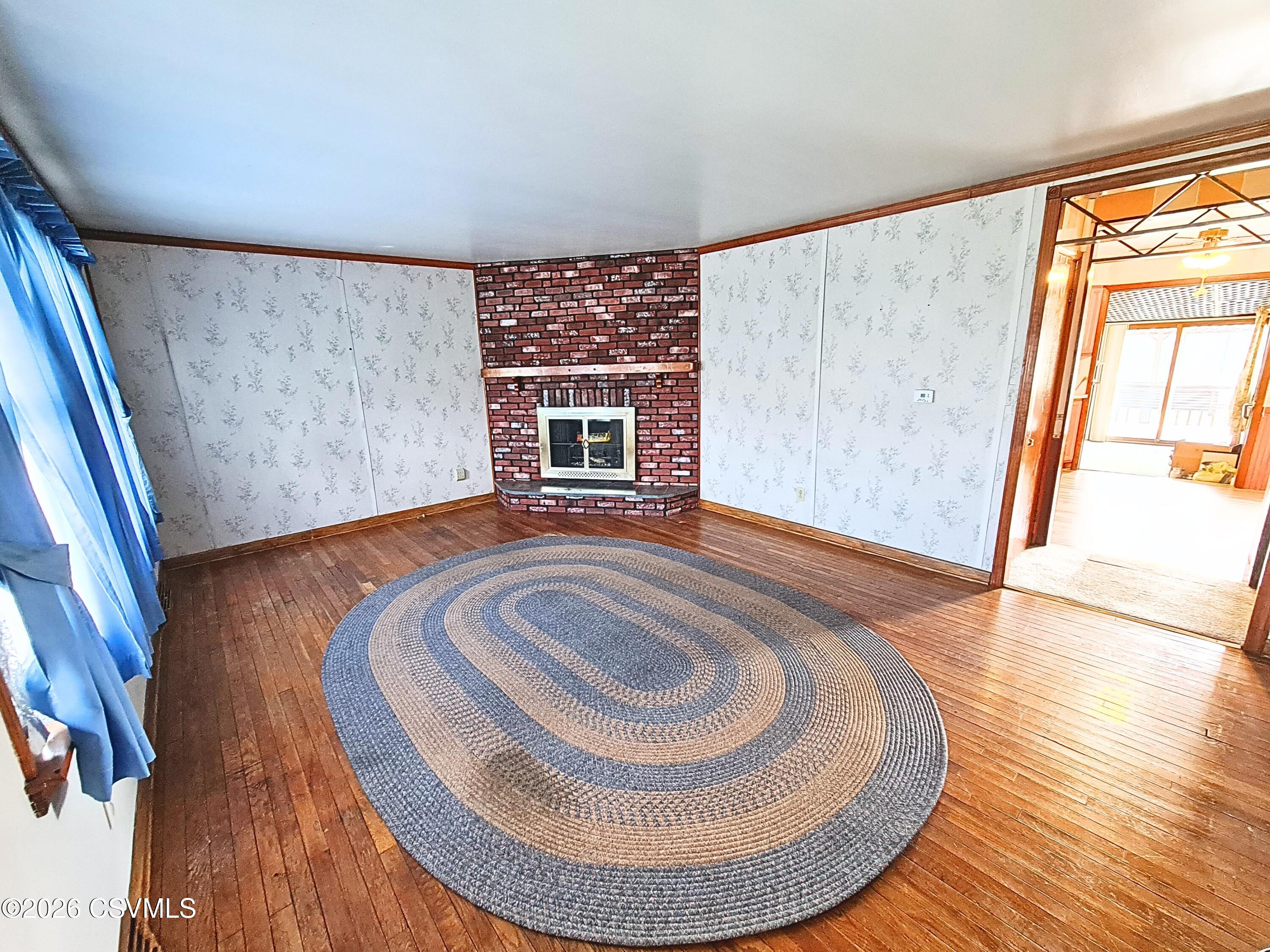 Properties 5 948 SODOM Road