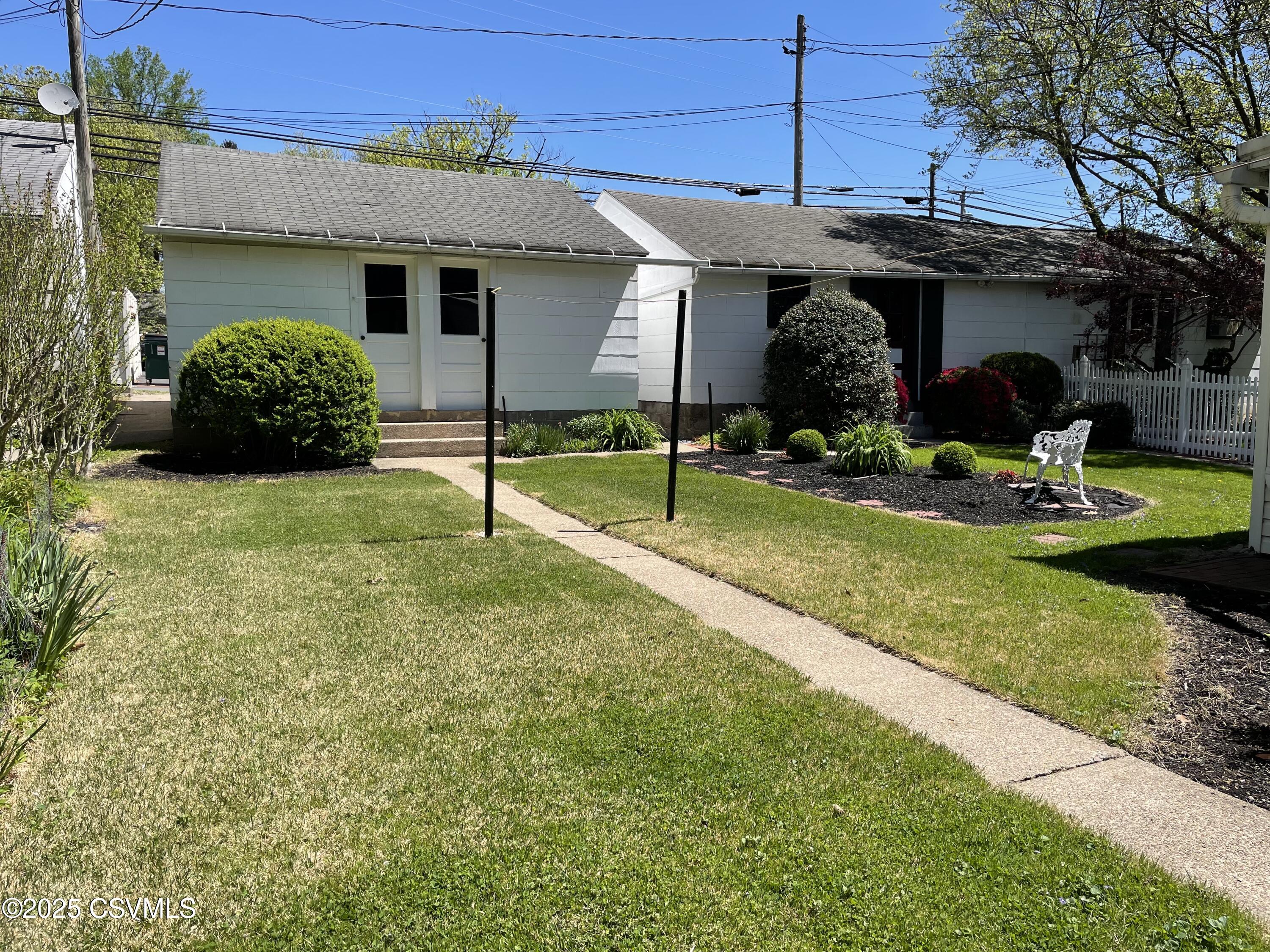 Lewisburg, Pennsylvania 17837, United States, 2 Bedrooms Bedrooms, ,1 BathroomBathrooms,Residential,Active,121167