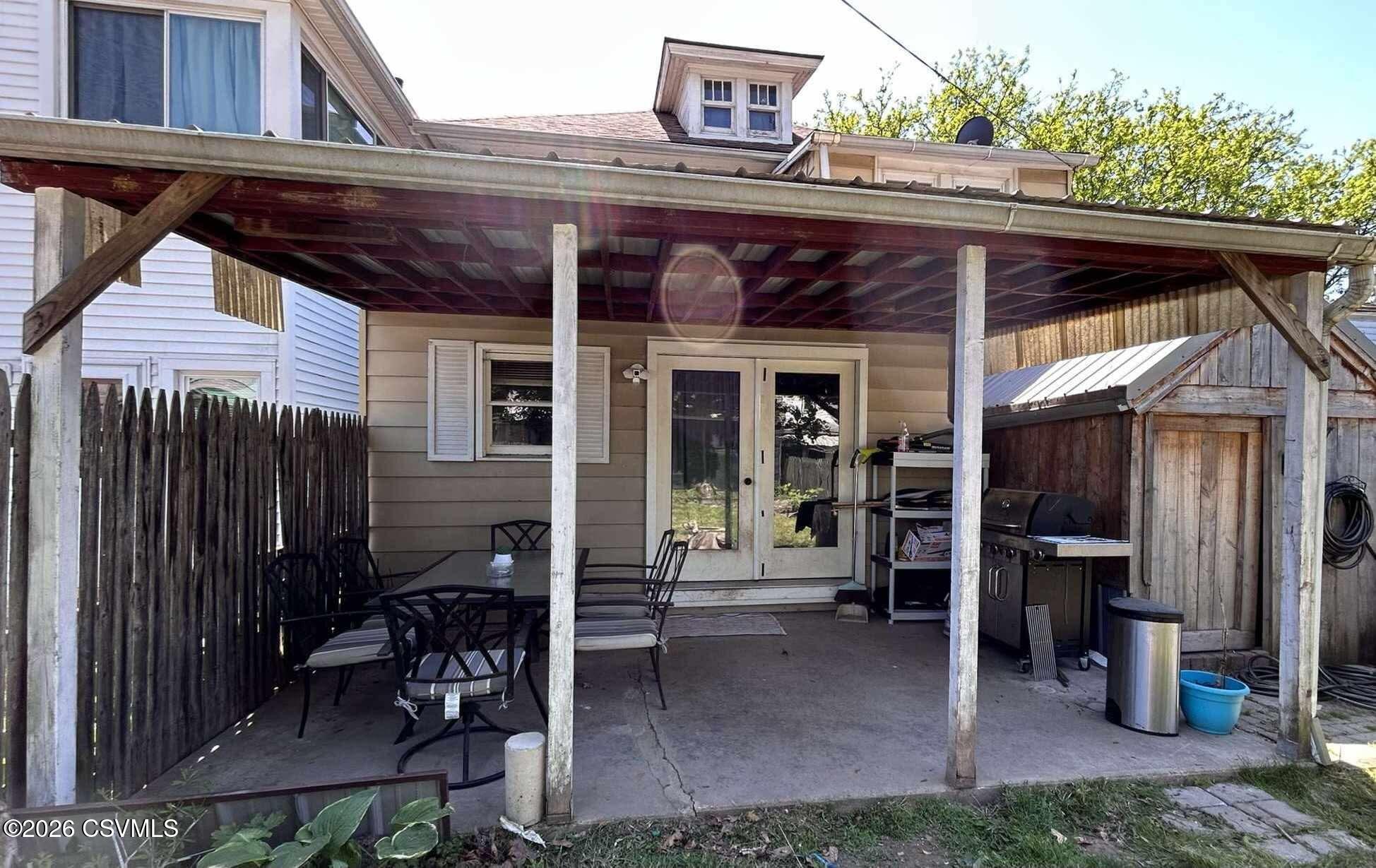 Properties 4 483 w main street