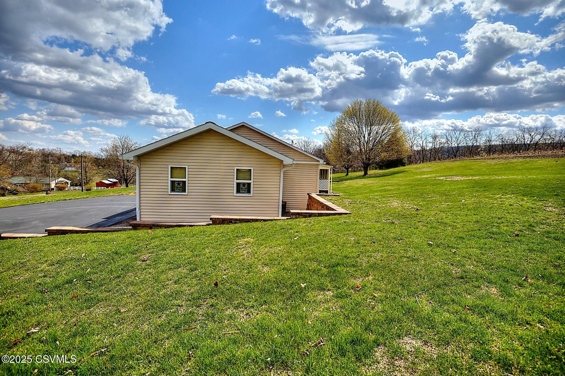26 DEER Road