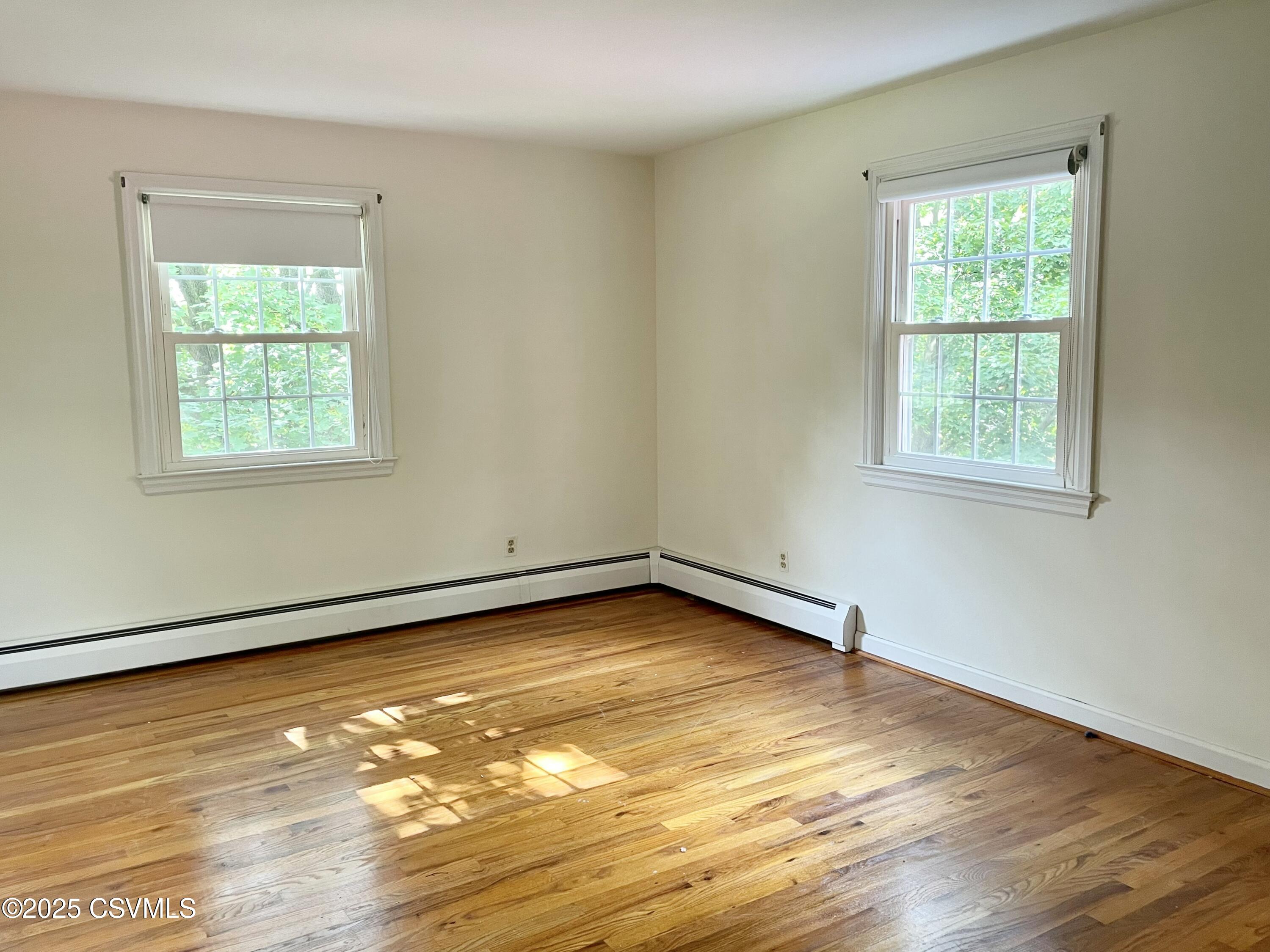 Lewisburg, Pennsylvania 17837, United States, 4 Bedrooms Bedrooms, ,2 BathroomsBathrooms,Residential,Active,192505