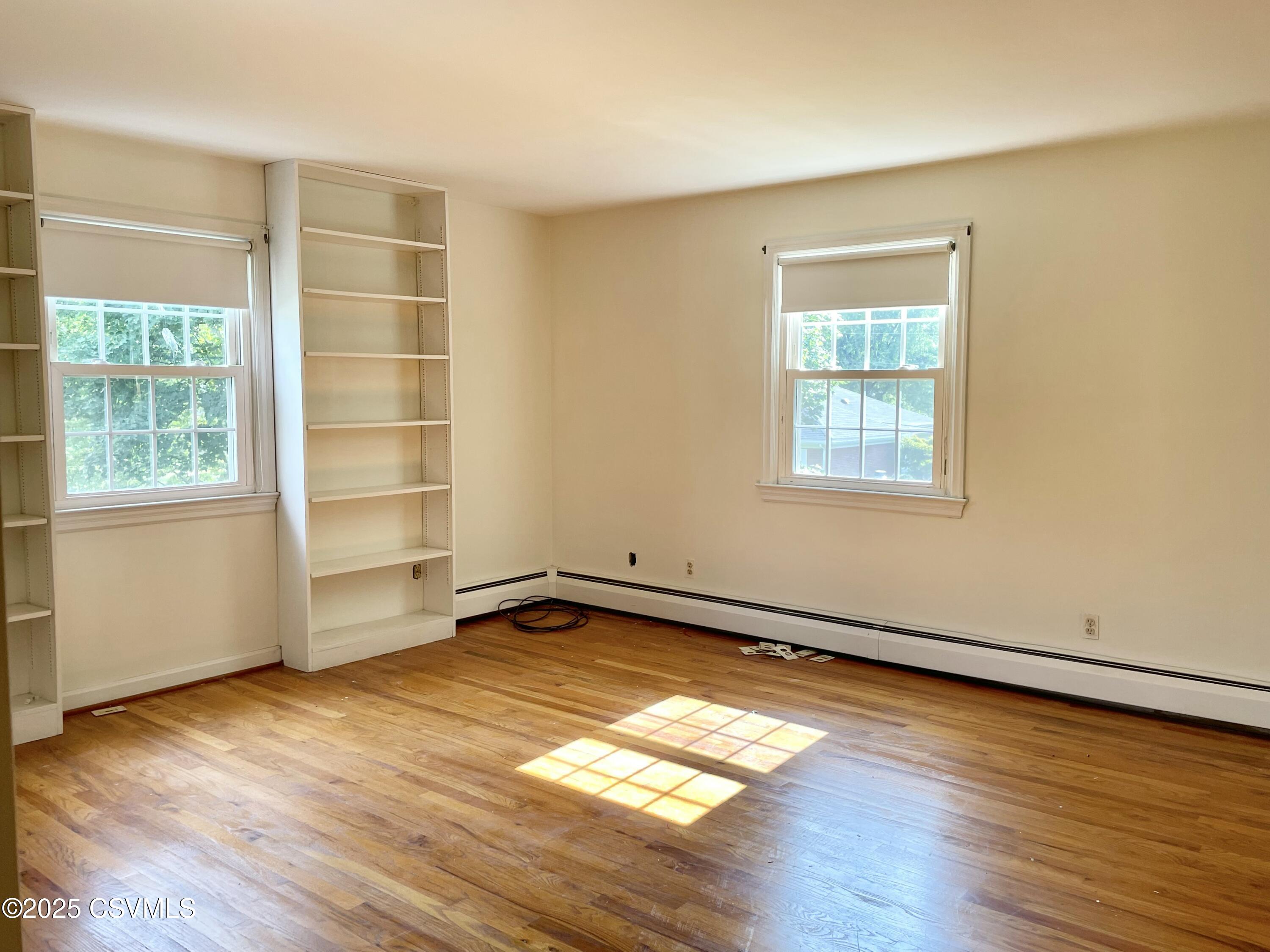 Lewisburg, Pennsylvania 17837, United States, 4 Bedrooms Bedrooms, ,2 BathroomsBathrooms,Residential,Active,192505