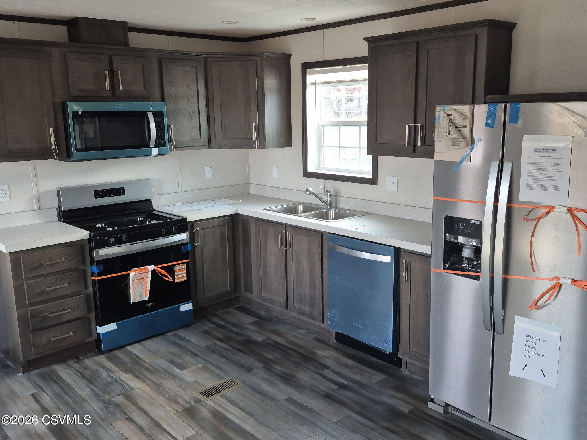 LOT 11,320 E 13TH Street