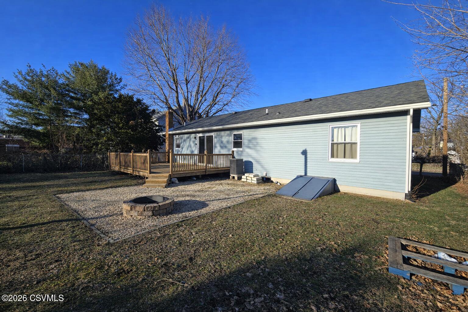 Properties 5 607 MAPLE Street