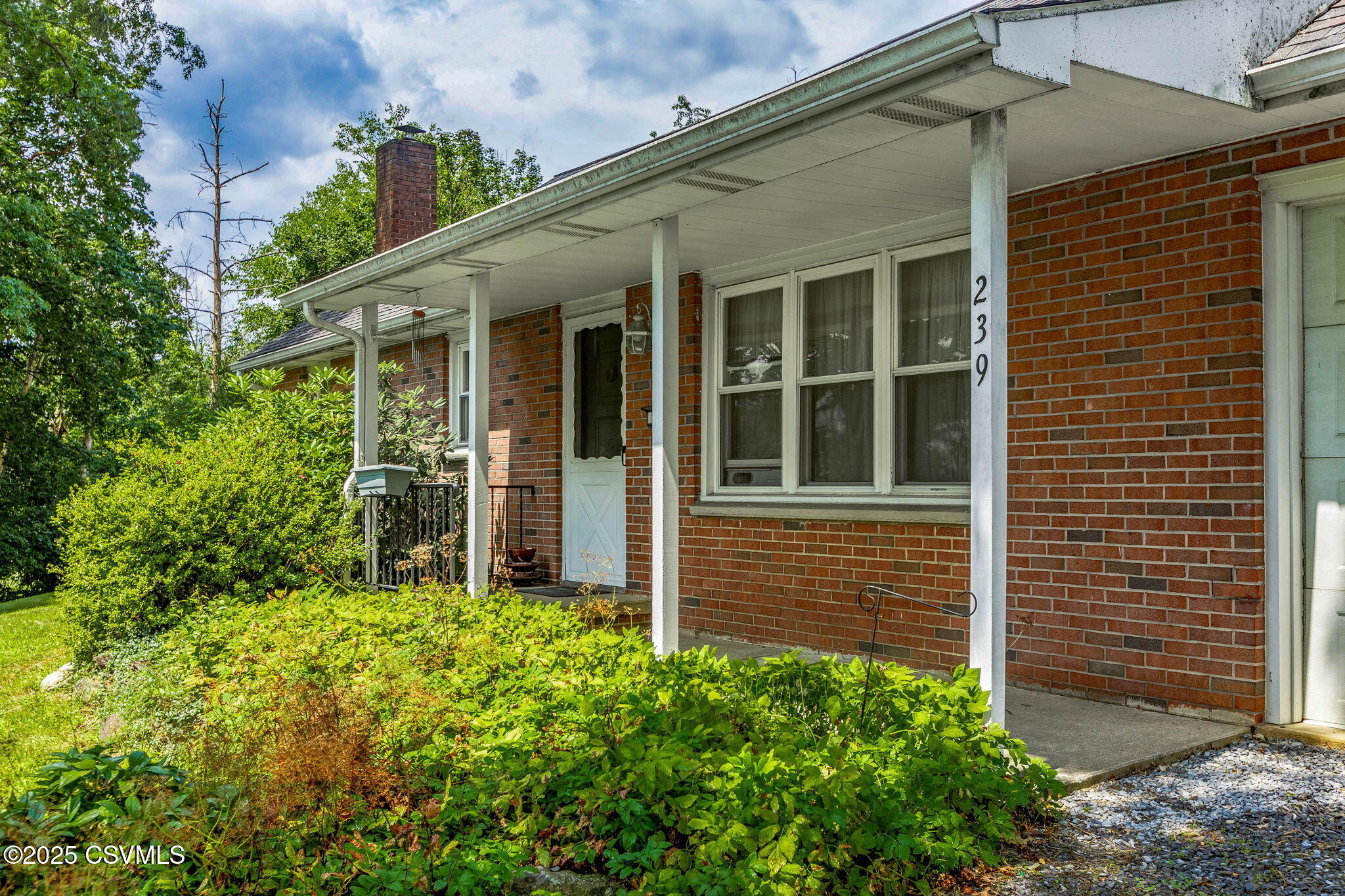 Properties 4 239 MCCRACKEN Road