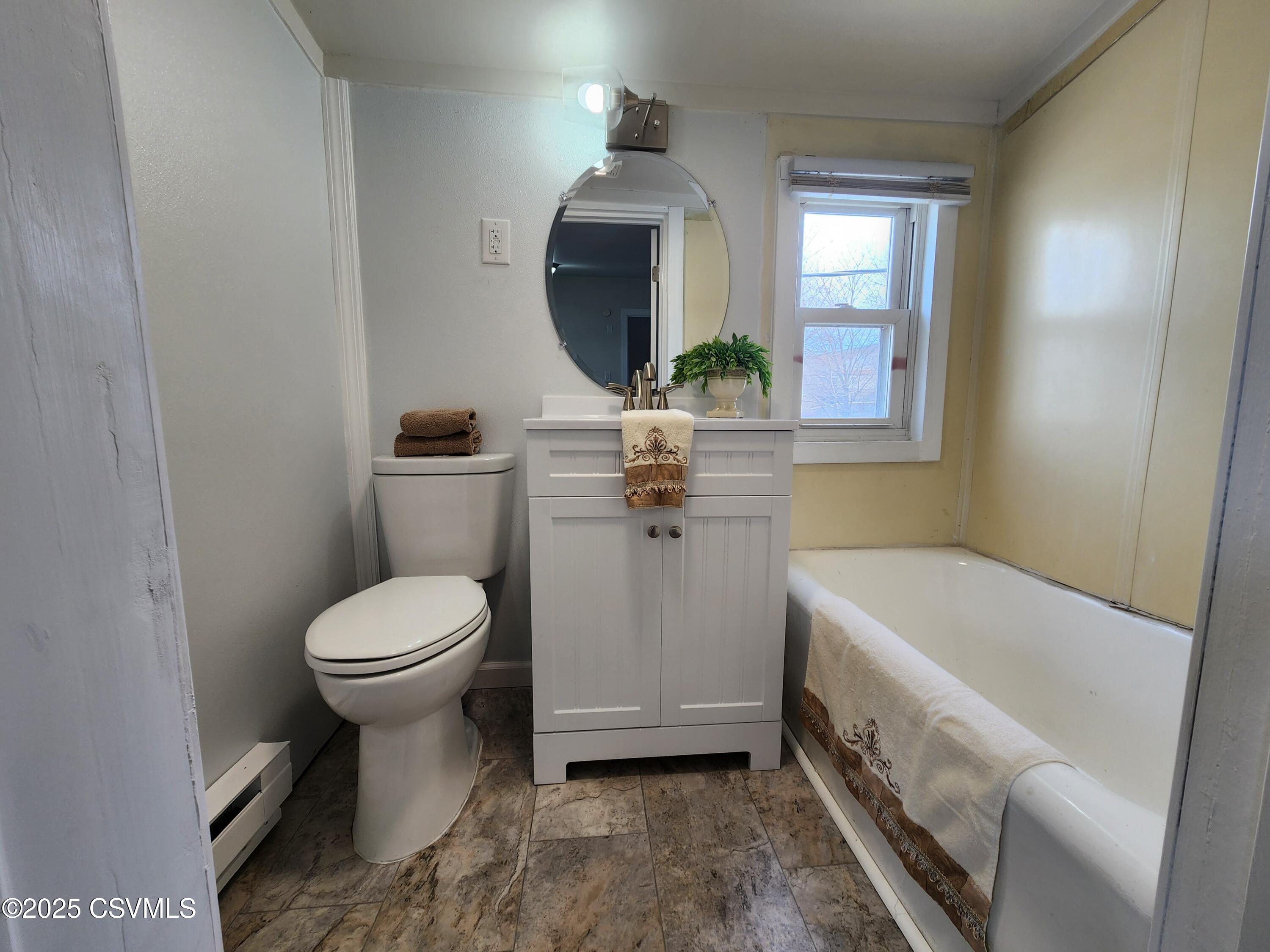 Mt. Carmel, Pennsylvania 17851, United States, 2 Bedrooms Bedrooms, ,2 BathroomsBathrooms,Residential,Active,94026