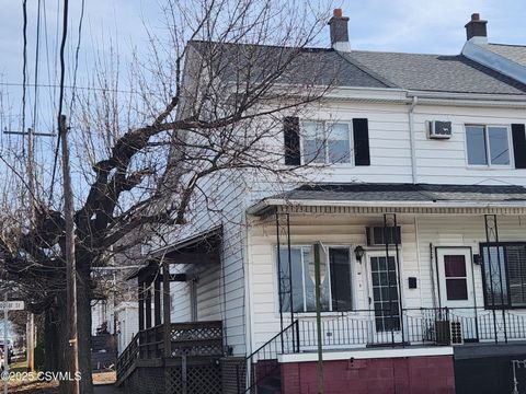 201 S Poplar Street, Mt. Carmel, PA 17851 - MLS#: 20-99775