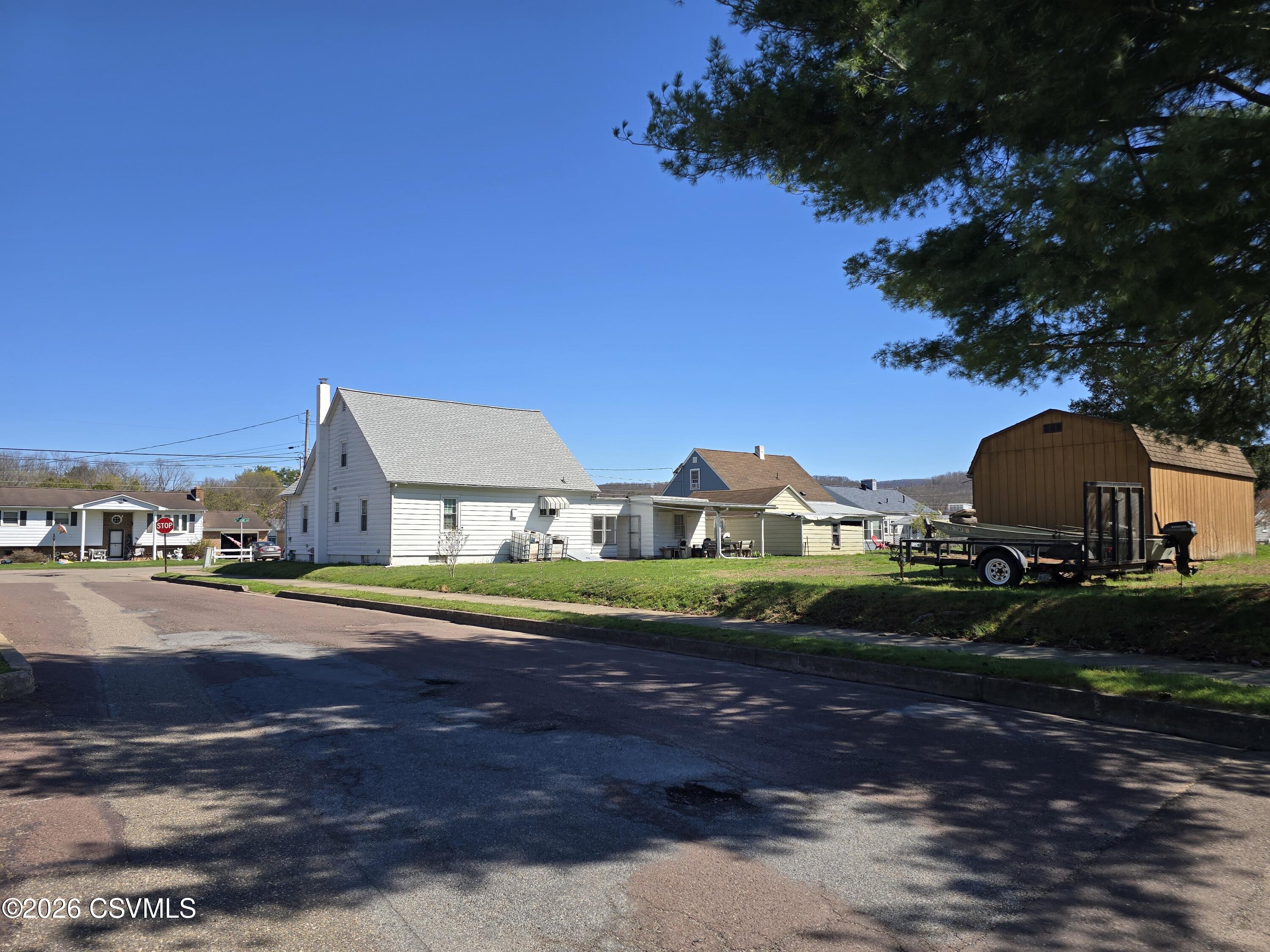 Properties 5 211 s mercer street