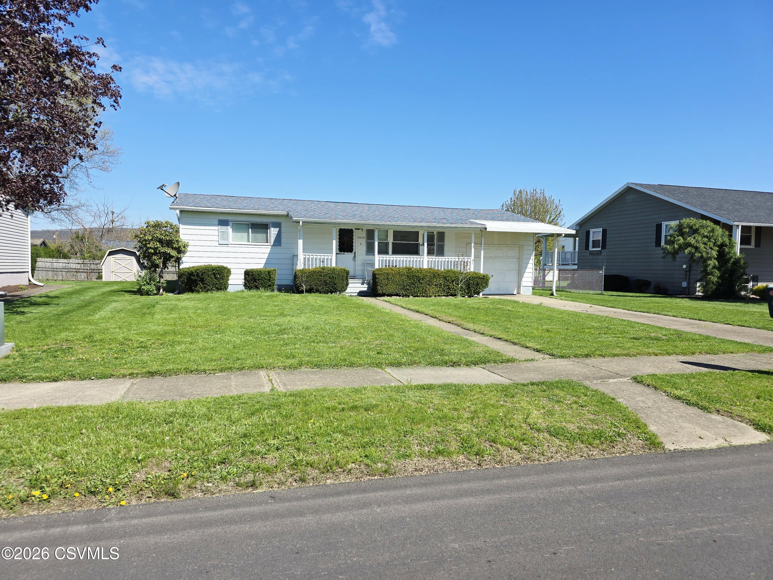 Properties 3 1013 e 4 1/2 street