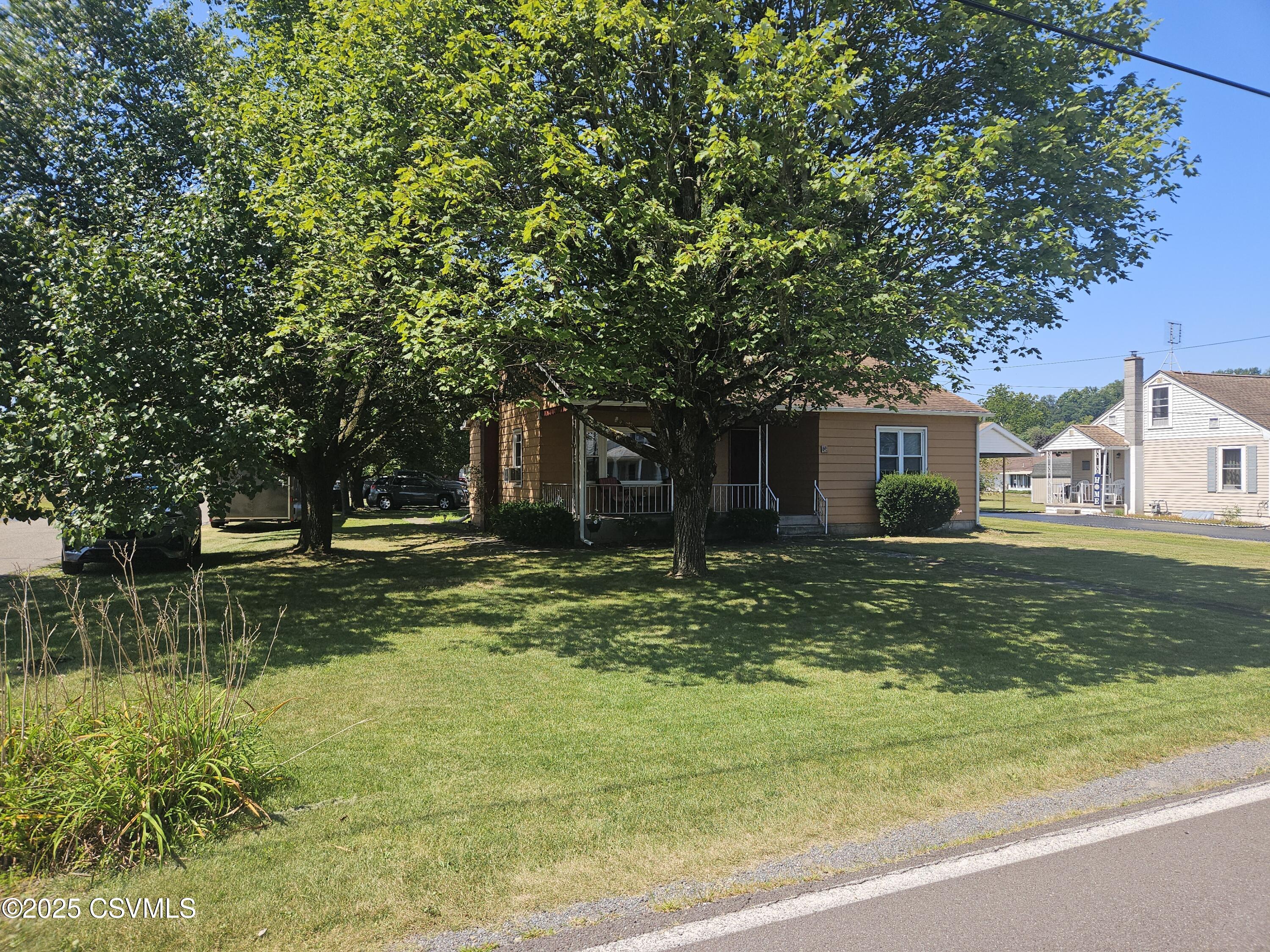 305 BISSETS Lane