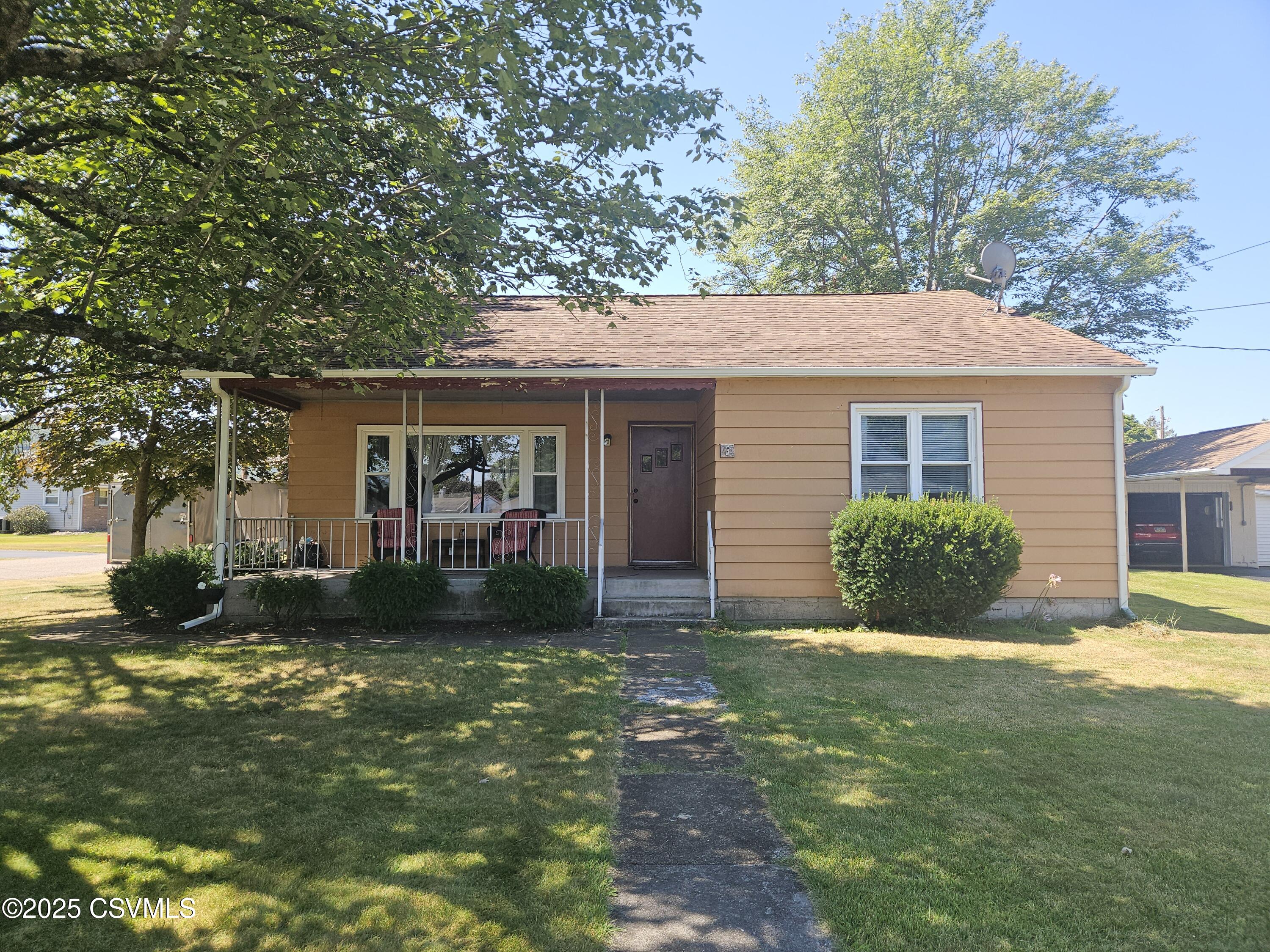 305 BISSETS Lane