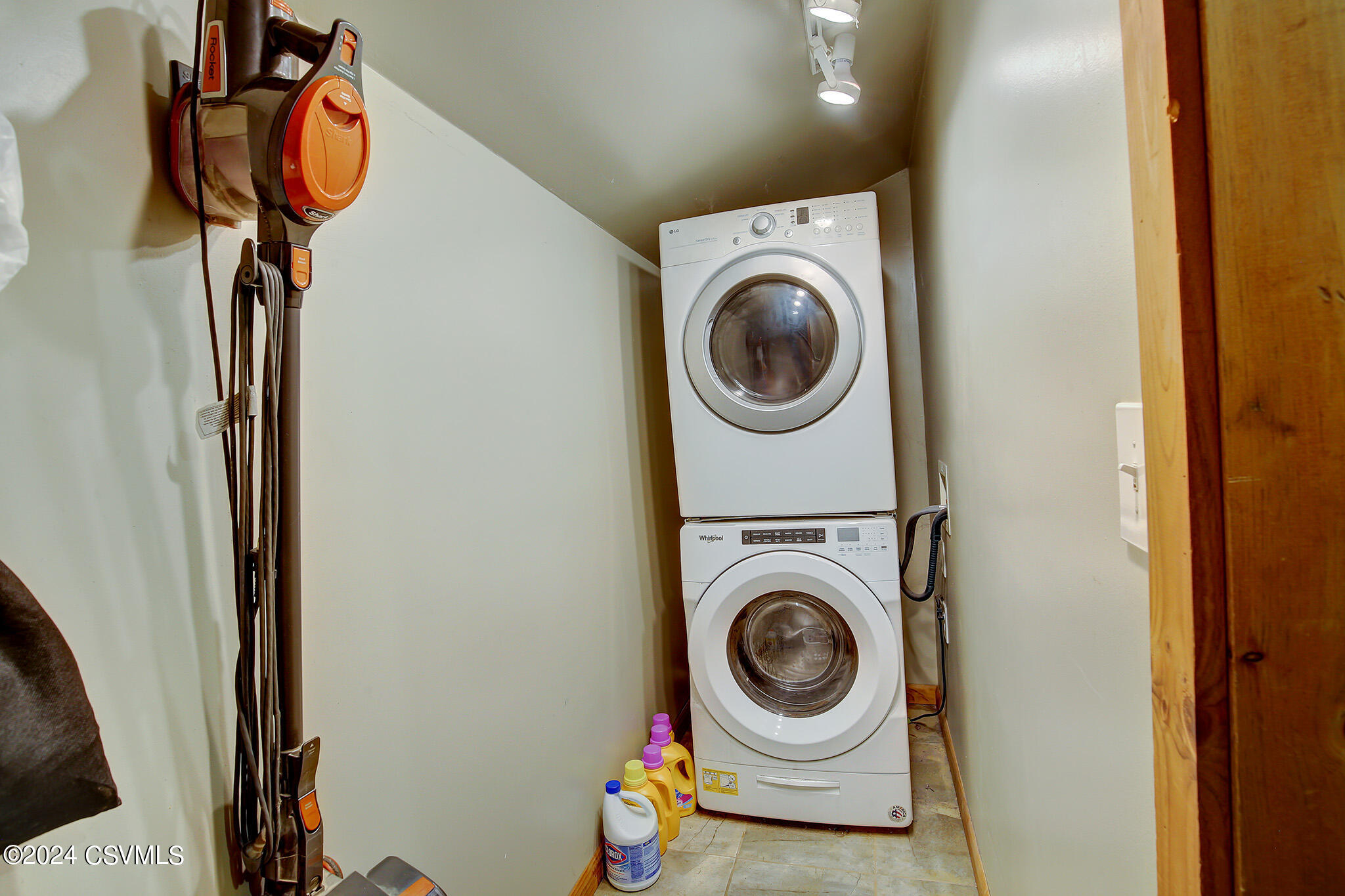 Bloomsburg, Pennsylvania 17815, United States, 3 Bedrooms Bedrooms, ,2 BathroomsBathrooms,Residential,Active,61829