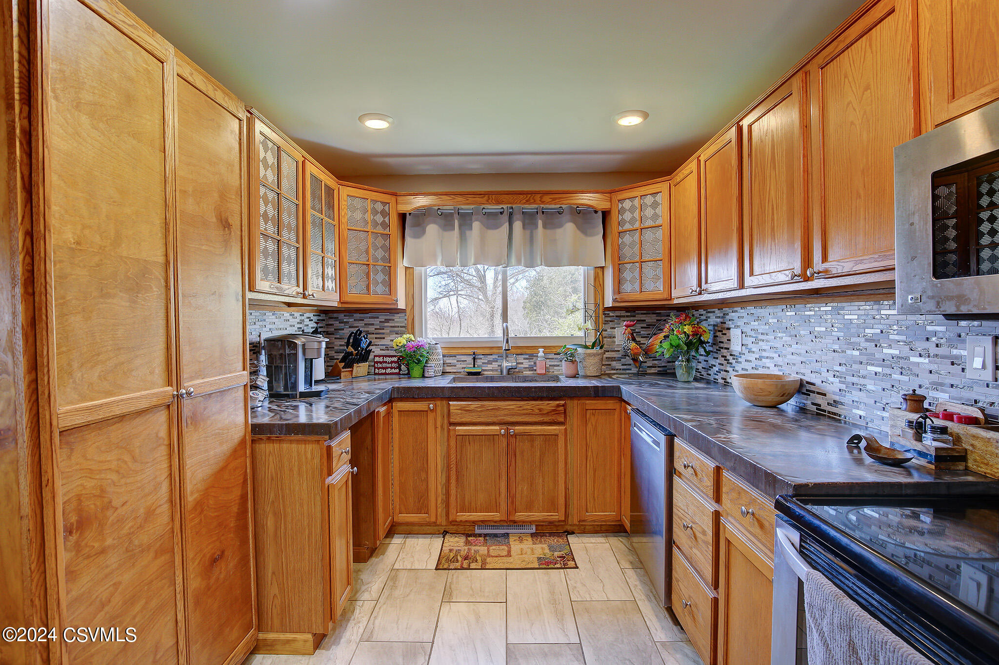 Bloomsburg, Pennsylvania 17815, United States, 3 Bedrooms Bedrooms, ,2 BathroomsBathrooms,Residential,Active,61829