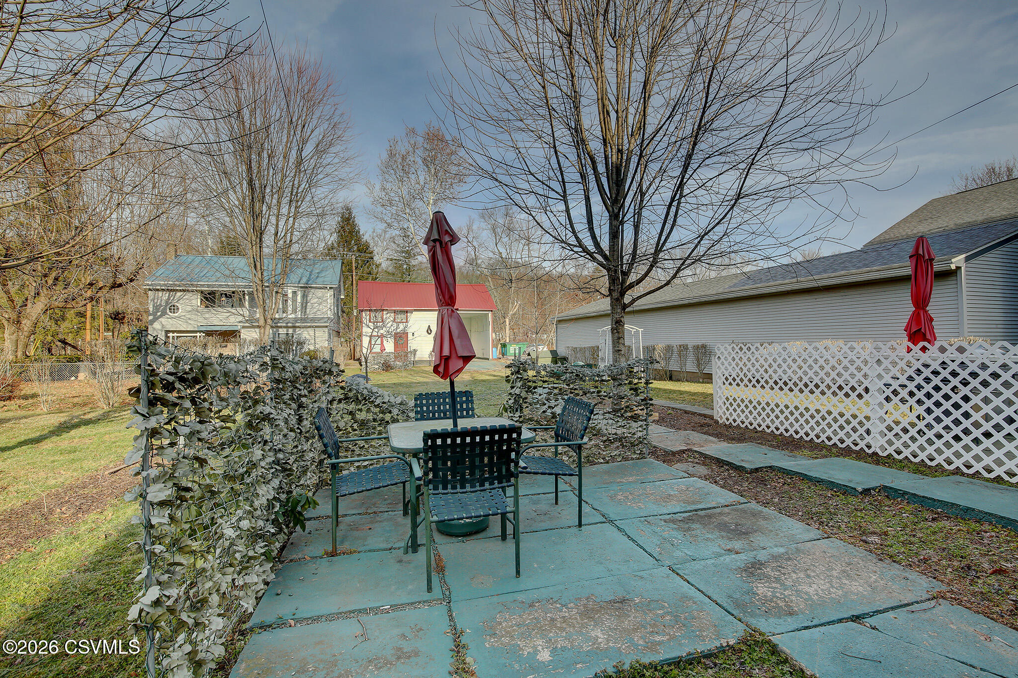 Properties 5 595-597 W MAIN Street