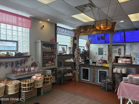 PECORA'S MILKHOUSE CREAMERY Lane Drums PA 18222